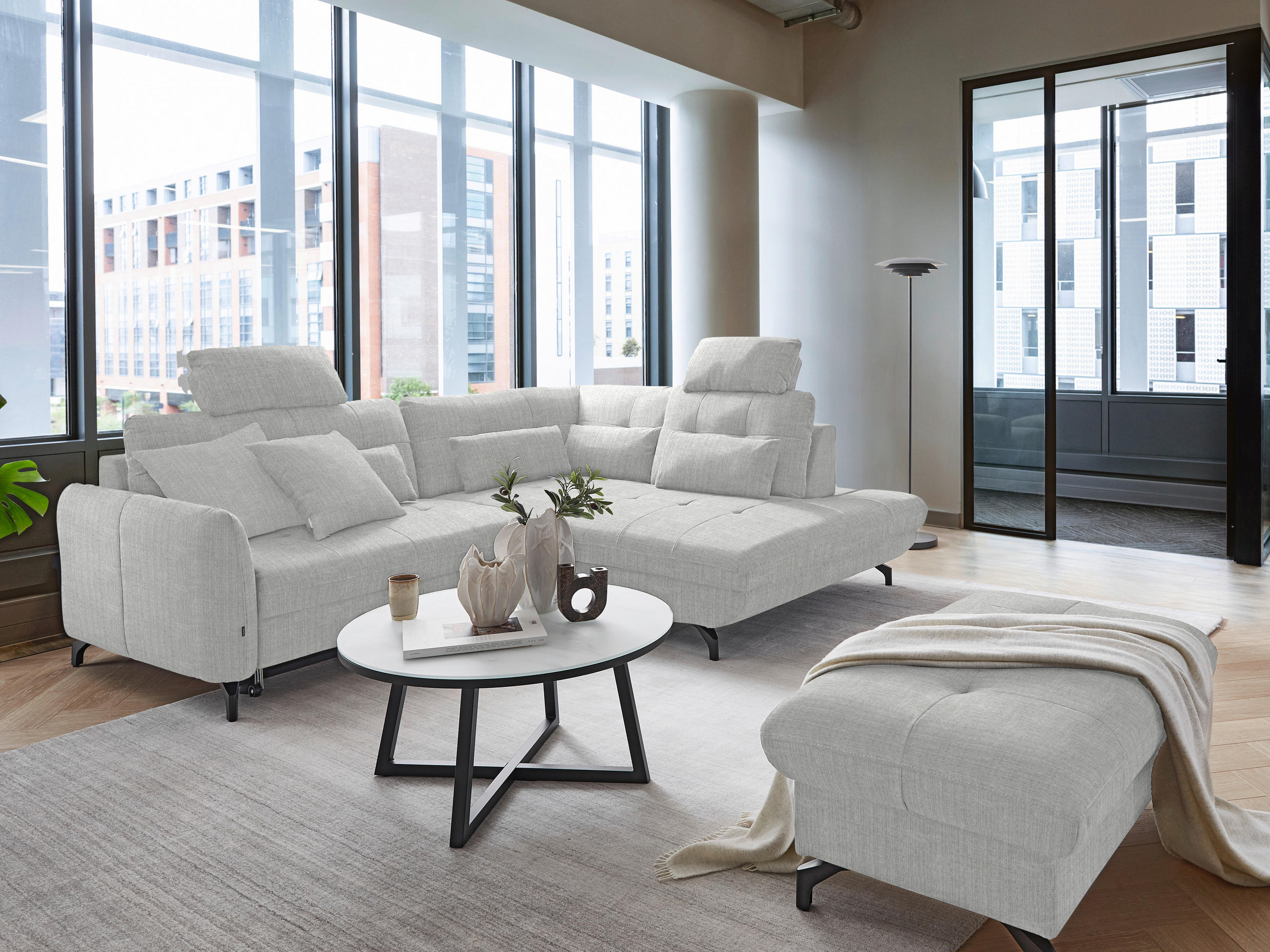 ECKSOFA in Flachgewebe, Leinenoptik Silberfarben  - Silberfarben/Schwarz, Modern, Textil/Metall (247/208cm) - Xora