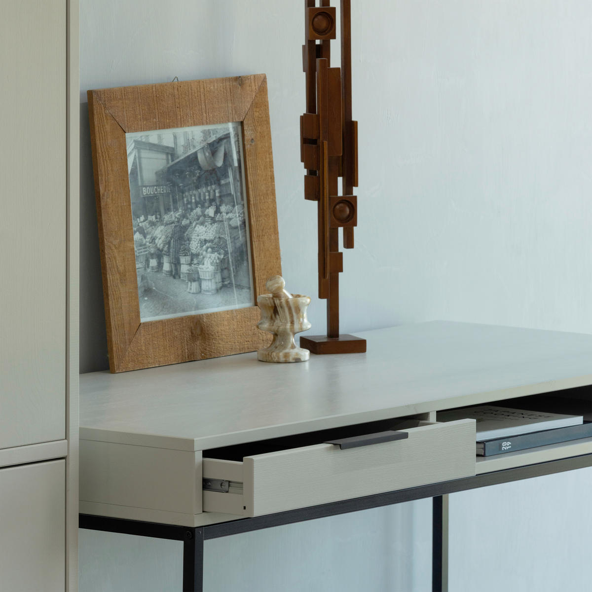 SCHREIBTISCH 130/58/75 cm  in Grau  - Schwarz/Grau, MODERN, Holz/Metall (130/58/75cm) - Livetastic