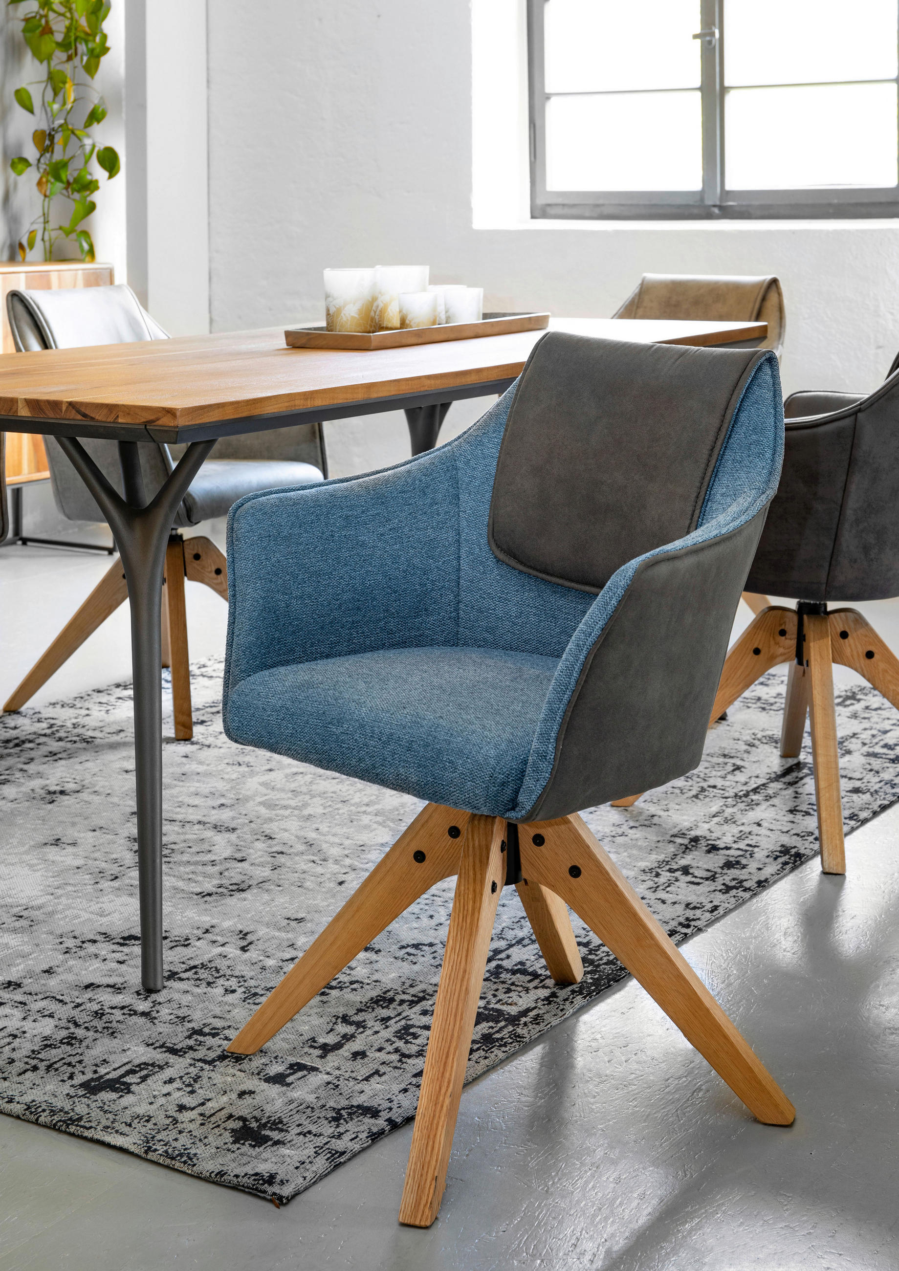ARMLEHNSTUHL  in Flachgewebe  - Blau/Eichefarben, Design, Holz/Textil (62/84/56cm) - Landscape