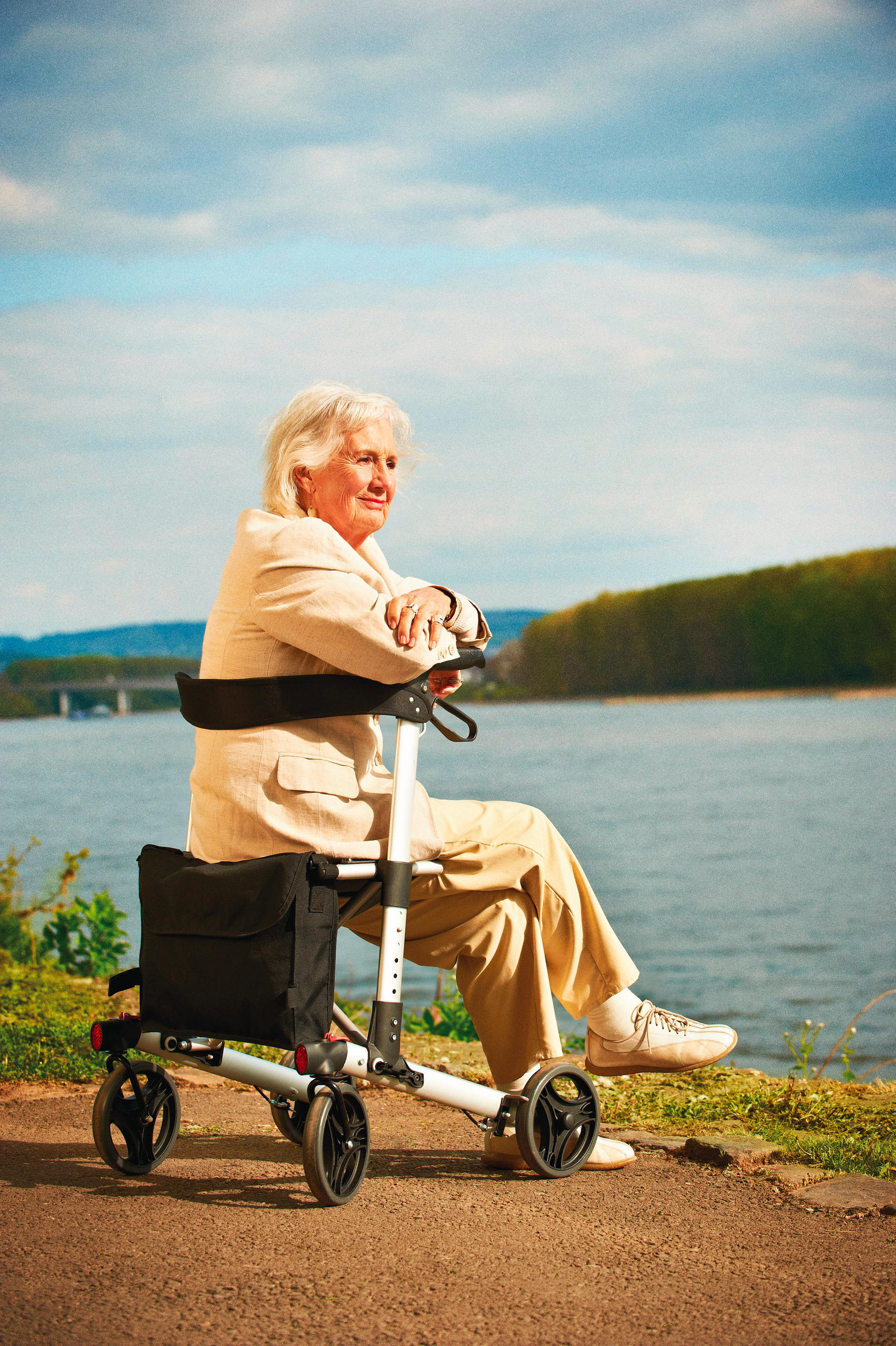 ROLLATOR  - Schwarz, Basics, Kunststoff/Metall (63/81-93,5/67cm)