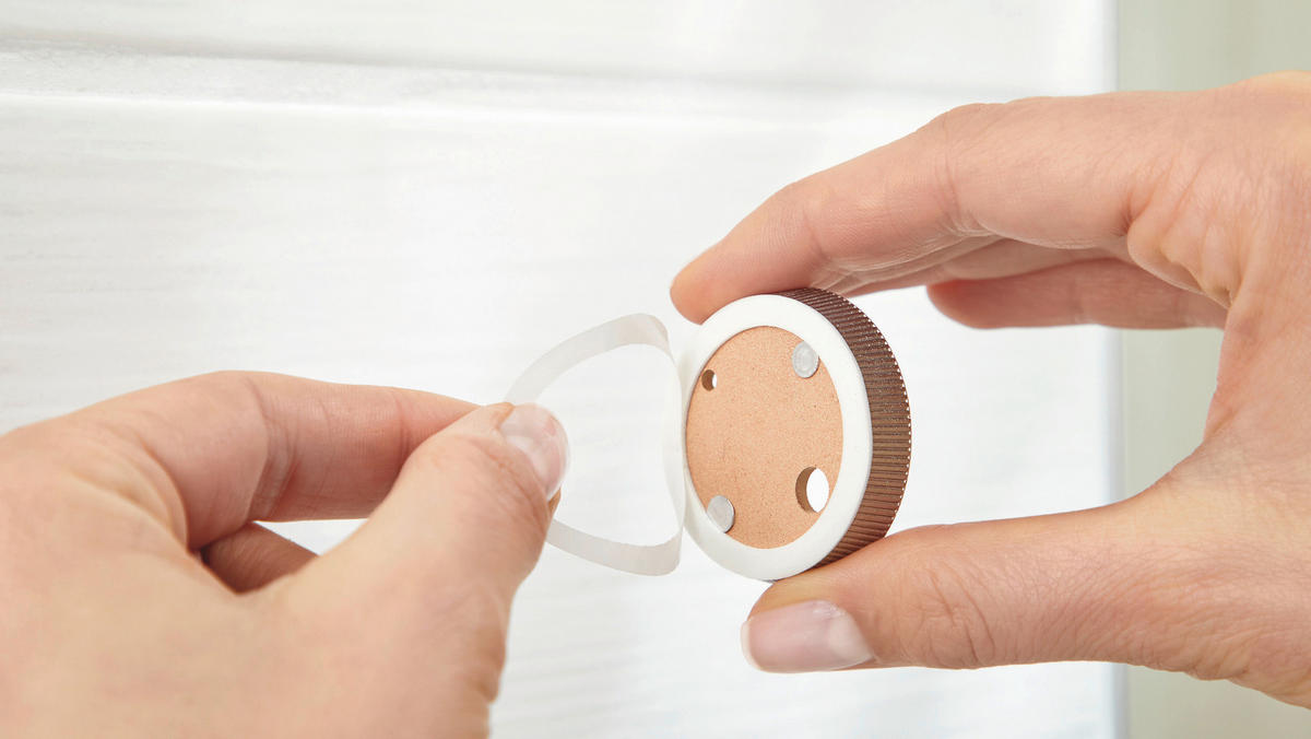 TOILETTENPAPIERHALTER - Chromfarben, Trend, Metall (14/10/5cm) - Tesa