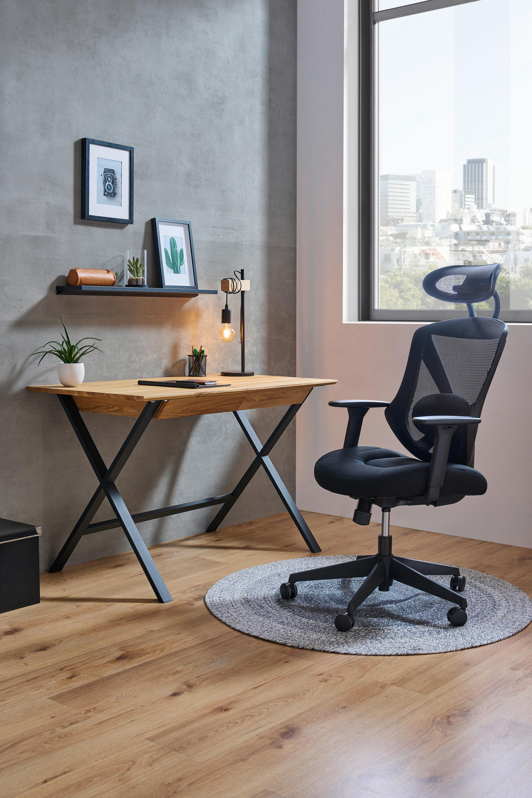 SCHREIBTISCH 120/65/76 cm  in Schwarz, Eichefarben  - Eichefarben/Schwarz, Natur, Holz/Metall (120/65/76cm) - Linea Natura