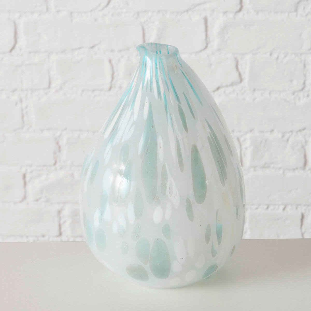 VAS 22 cm  - vit/ljusblå, Basics, glas (15/22cm)