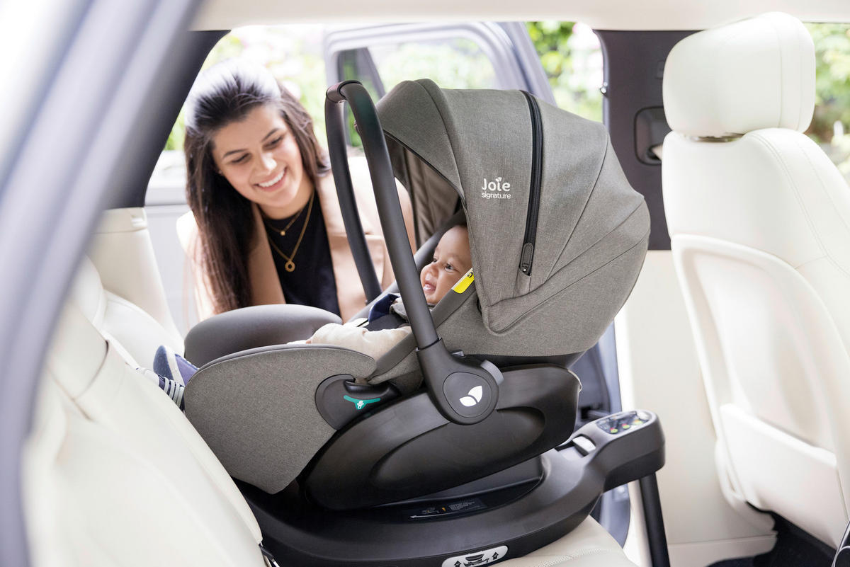 KINDERWAGENSET Signature 2025  - Schwarz/Olivgrün, Basics, Metall (65/109/97cm) - JOIE SIGNATURE