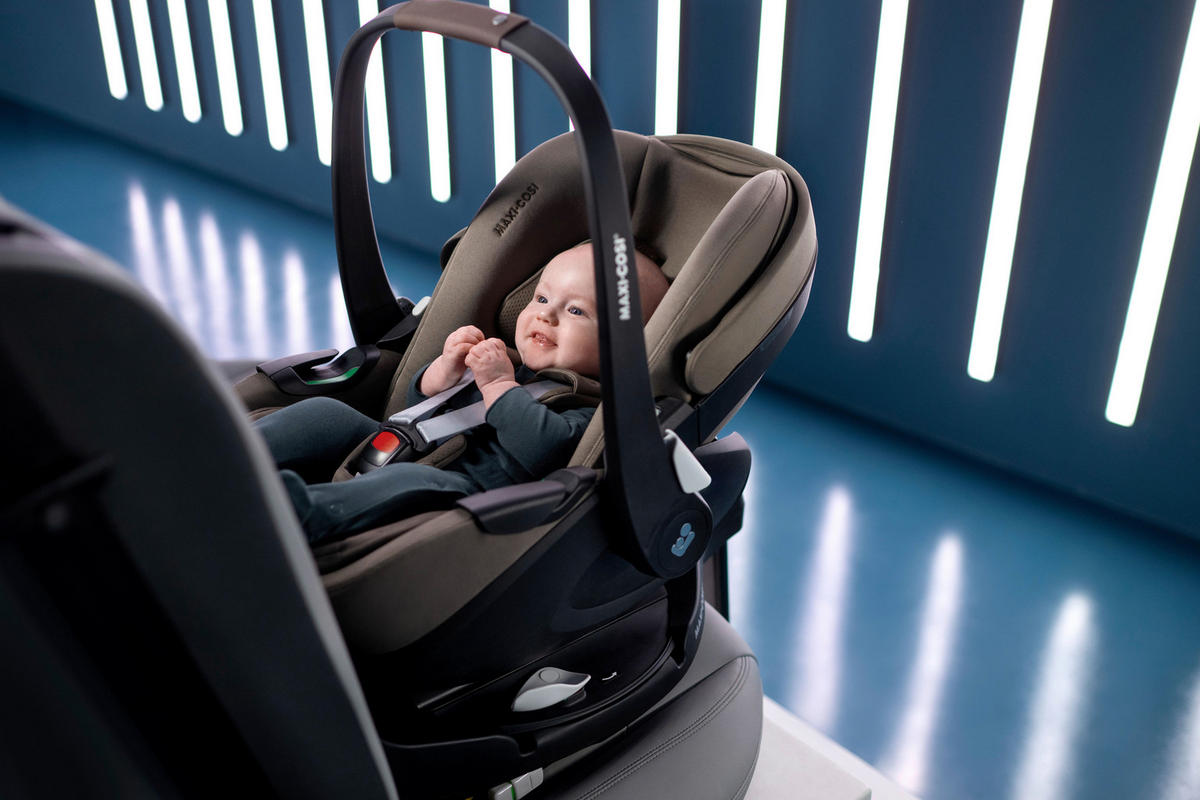 BABYSCHALE Pebble 360 Pro²  - Hellbraun/Schwarz, Basics, Kunststoff (44/58/66cm) - Maxi-Cosi