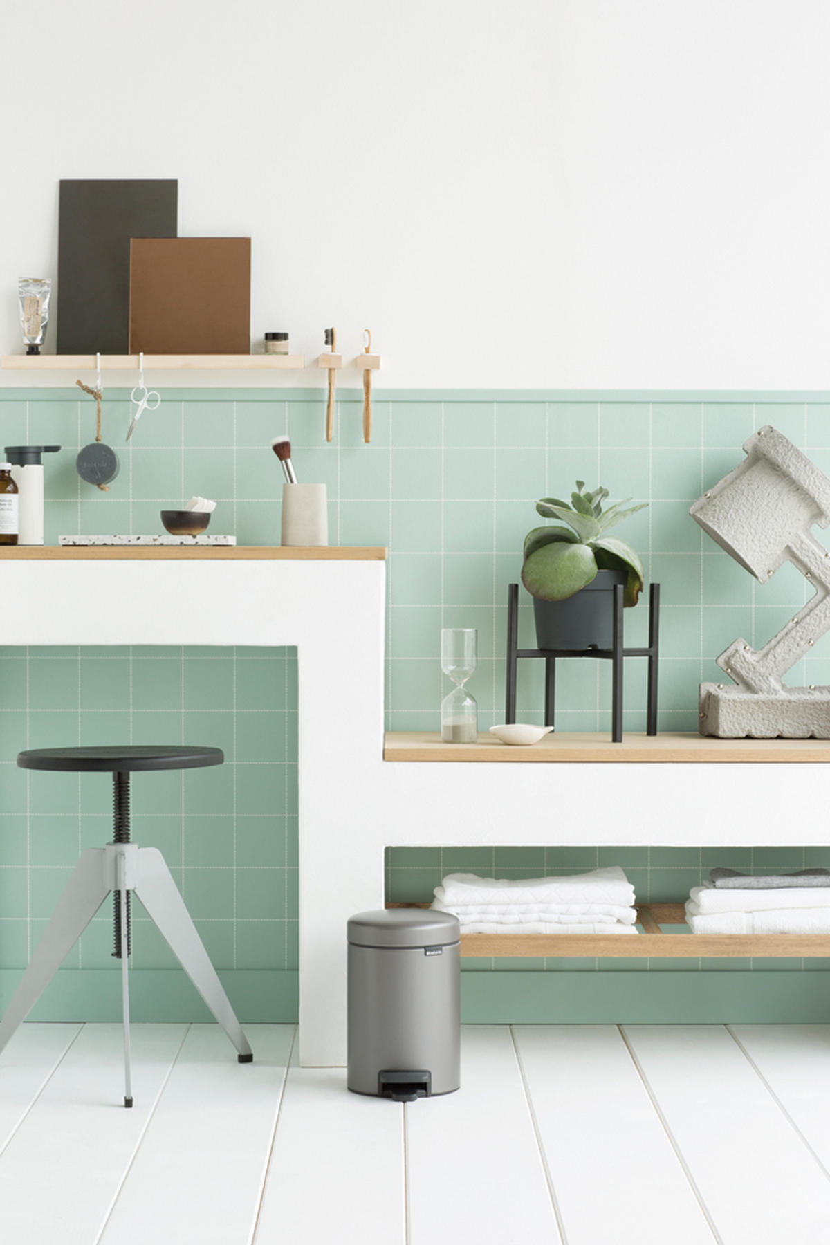 ODPADKOVÝ KOŠ  3 l - platinová, Design, kov/plast (16,8/26,4/23,5cm) - Brabantia