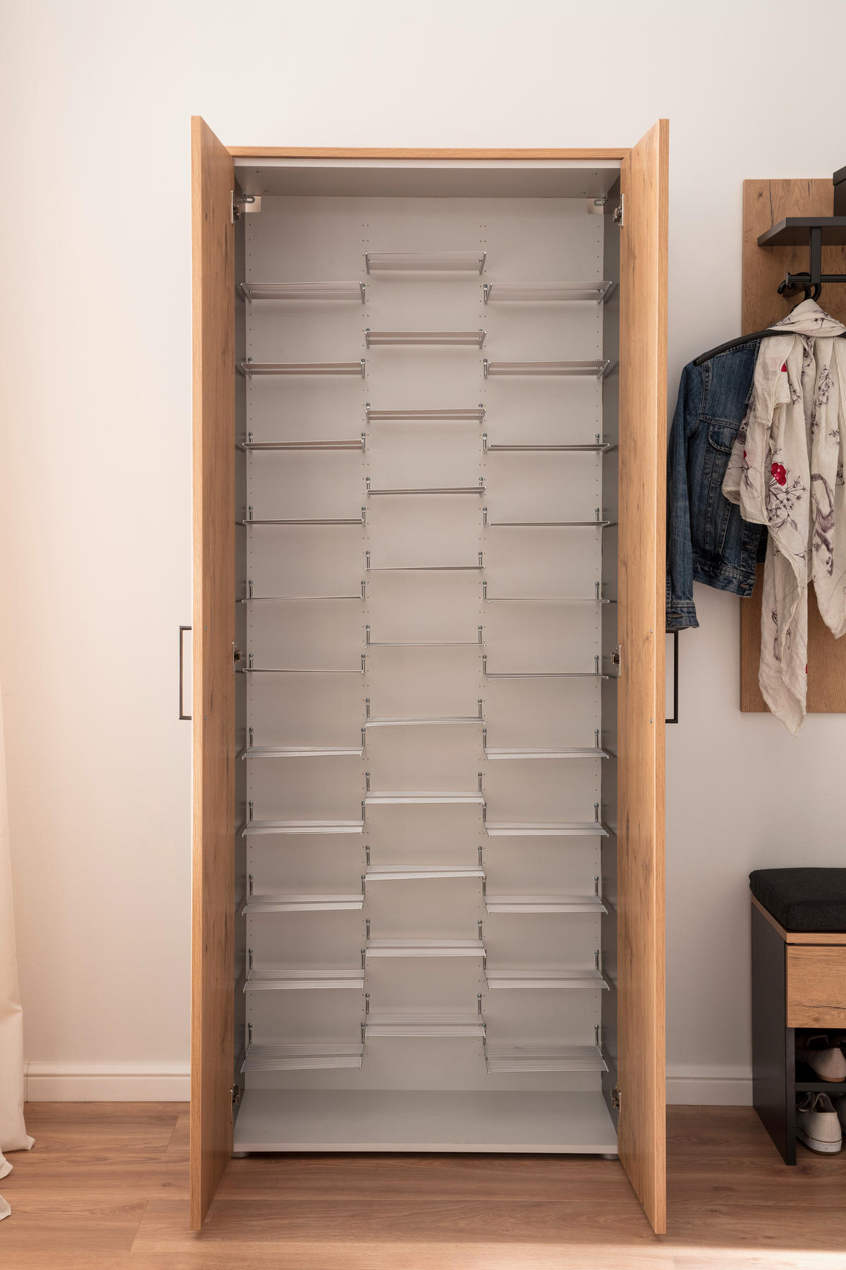 GARDEROBE 6-teilig  in 300/200/38 cm  - Eichefarben/Anthrazit, KONVENTIONELL, Holzwerkstoff (300/200/38cm) - Moderano