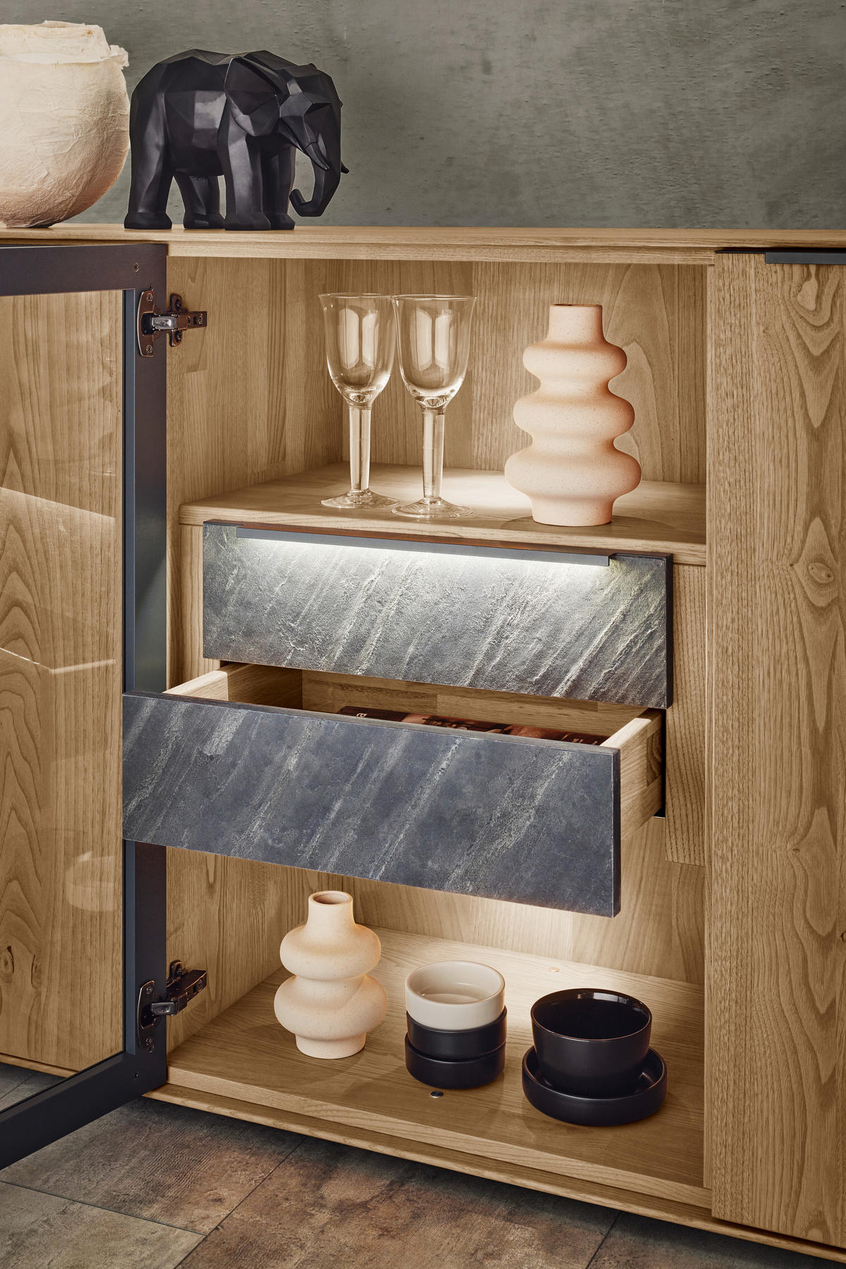 SIDEBOARD Anthrazit, Kastanienfarben  182/90,3/47,1 cm  - Kastanienfarben/Anthrazit, Natur, Glas/Holz (182/90,3/47,1cm) - Valnatura