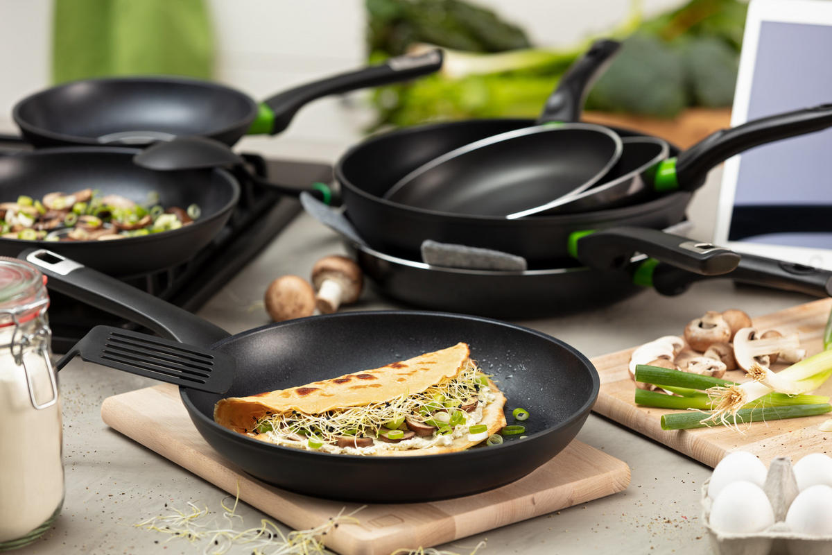 TIGAIE PENTRU PRĂJIT 24 cm  - verde/negru, Design, metal (24cm) - Chefkoch+Fackelmann