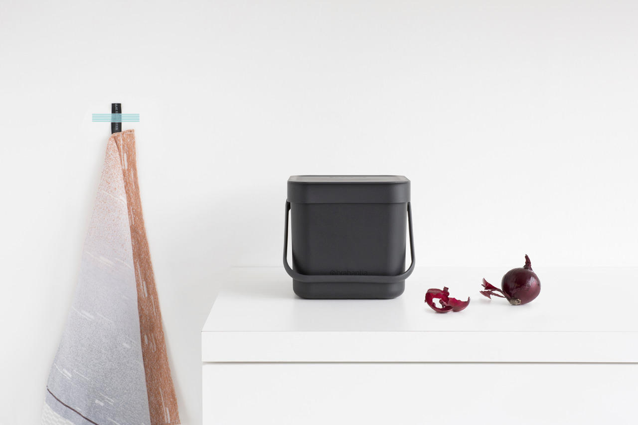ODPADKOVÝ KÔŠ  3 l - sivá, Design, plast (13,9/17,4/18,8cm) - Brabantia