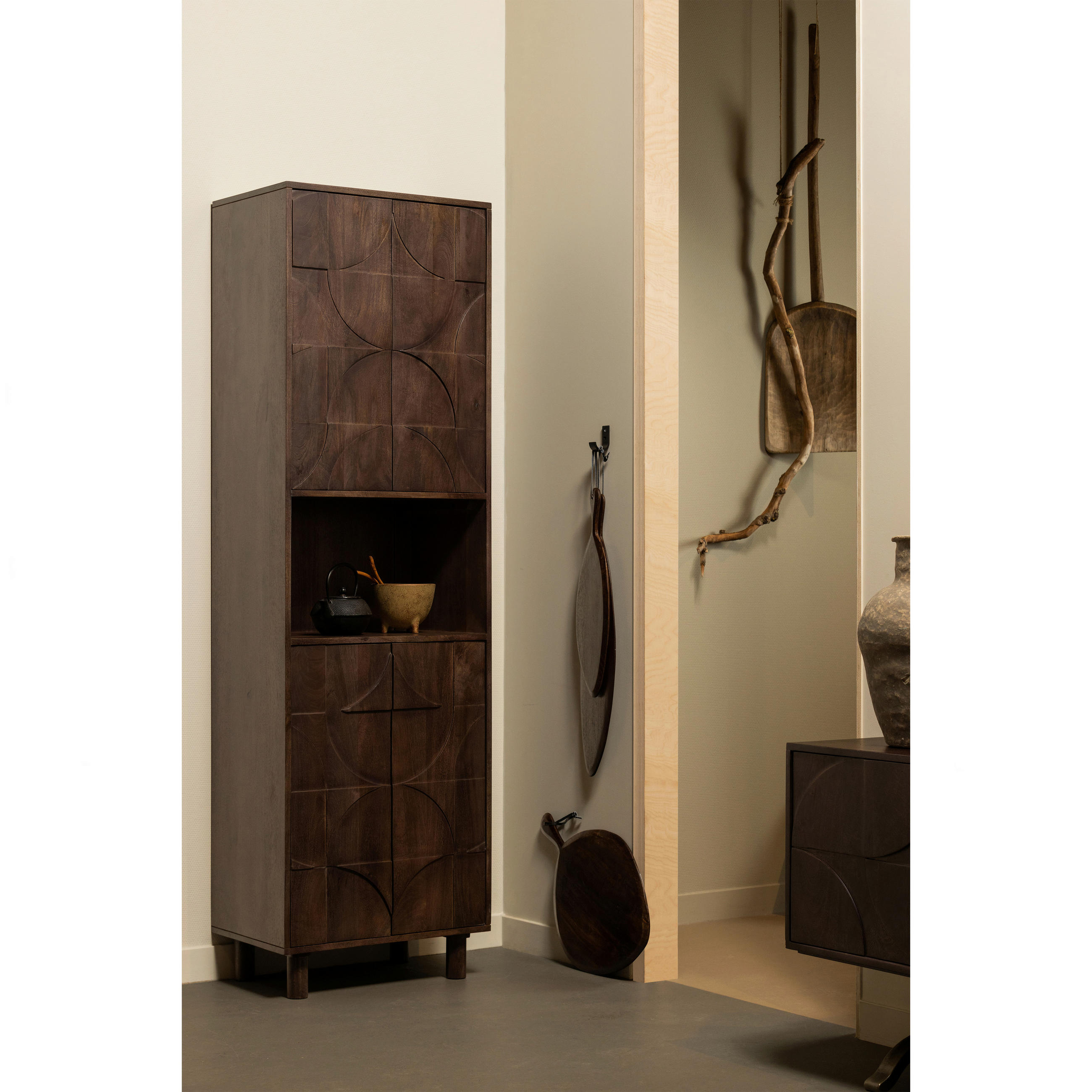 VITRINE in Mangoholz Walnussfarben  - Walnussfarben, Design, Holz (60/200/40cm) - Livetastic