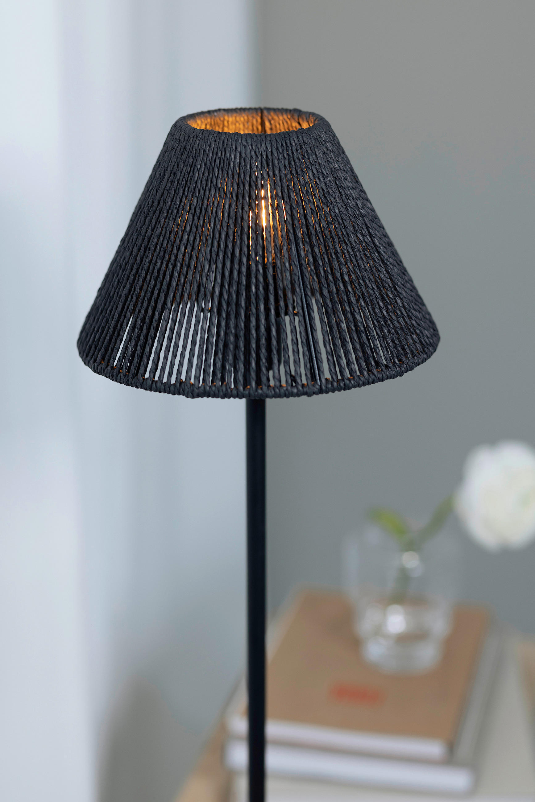 TISCHLEUCHTE - Schwarz, Basics, Papier/Metall (20/61,5cm) - Markslöjd