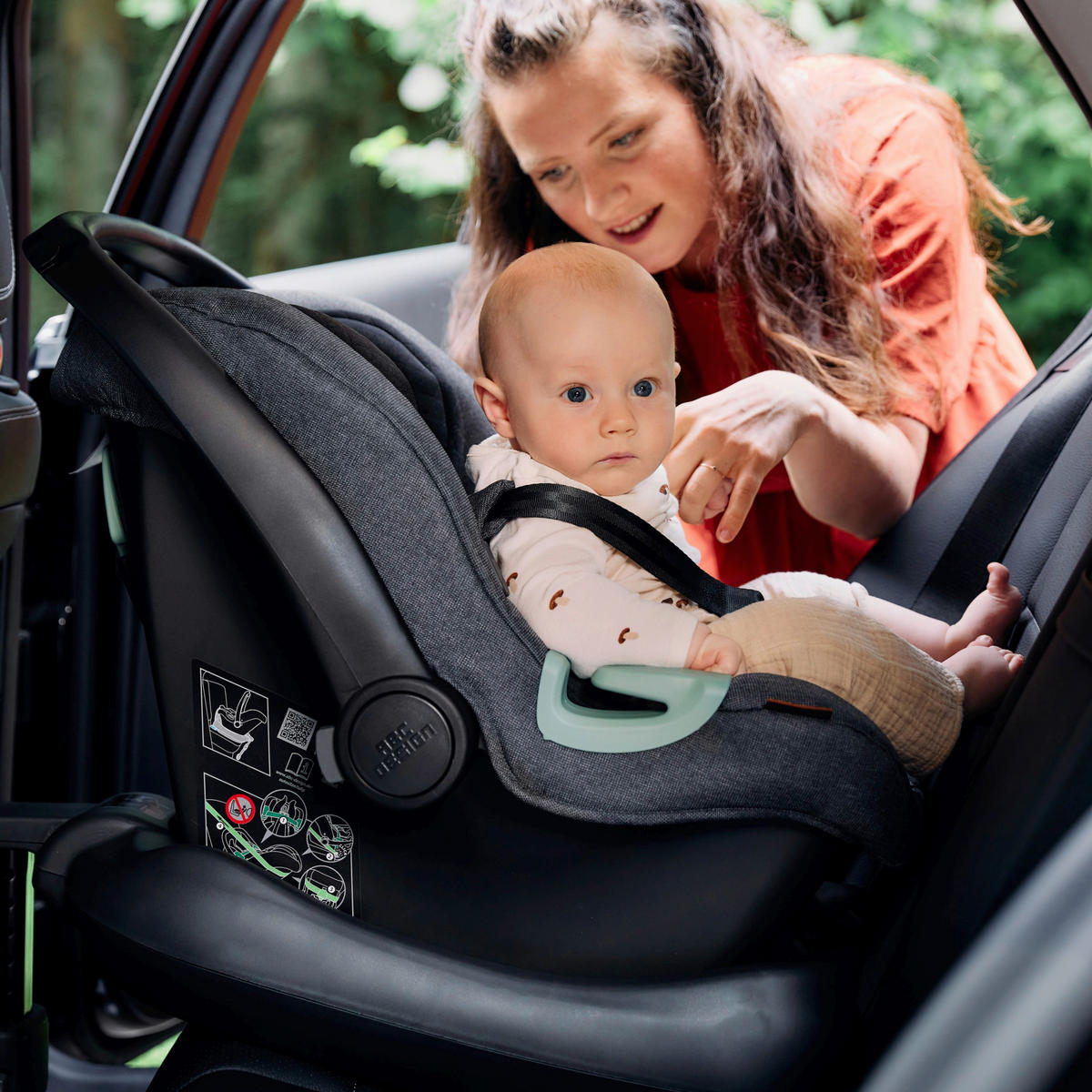 BABYSCHALE TULIP   - Schwarz, Basics, Kunststoff/Textil (64/44/59cm) - ABC Design