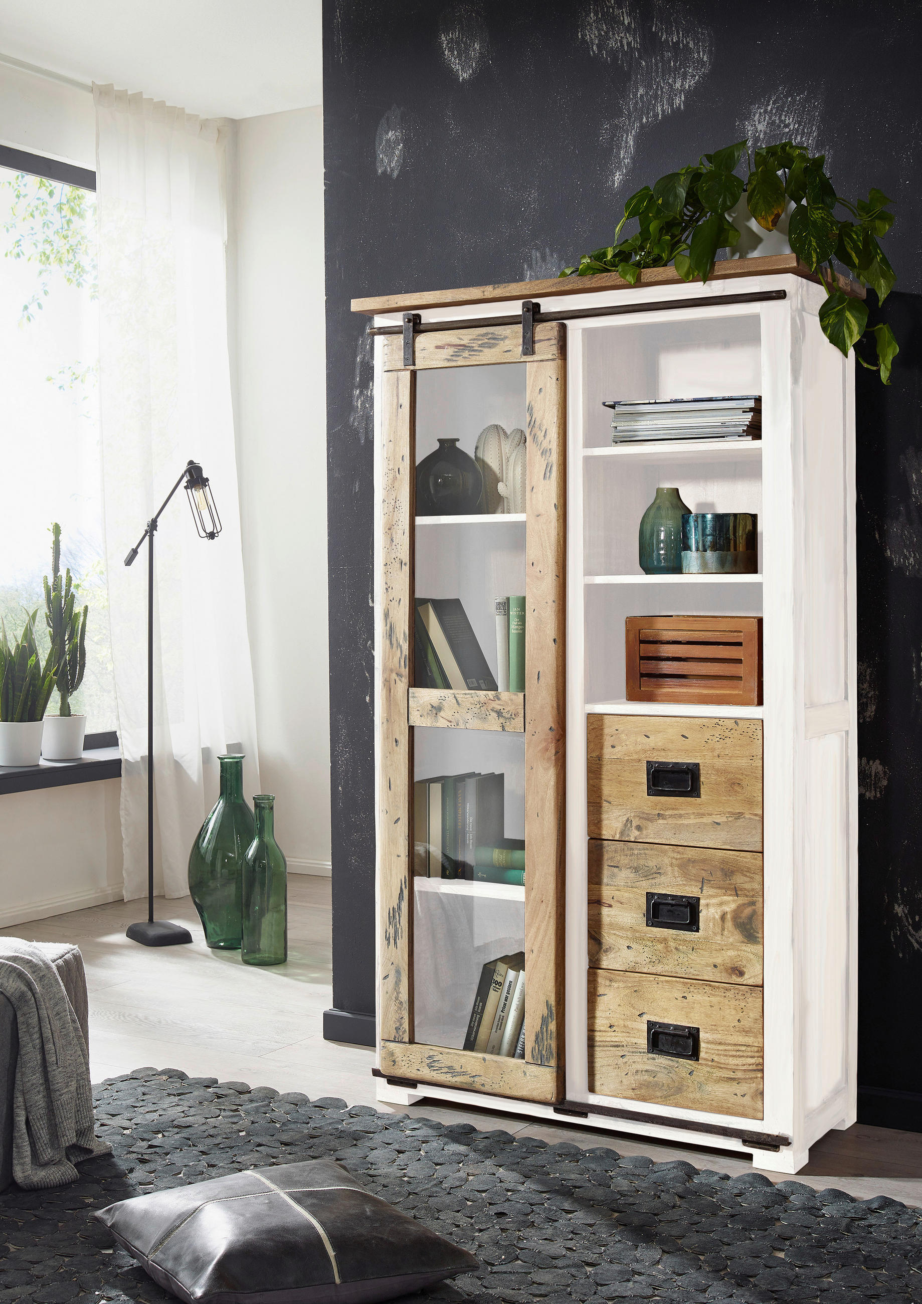 VITRINE in massiv Mangoholz Braun, Schwarz, Weiß  - Schwarz/Braun, KONVENTIONELL, Glas/Holz (100/175/45cm) - Livetastic