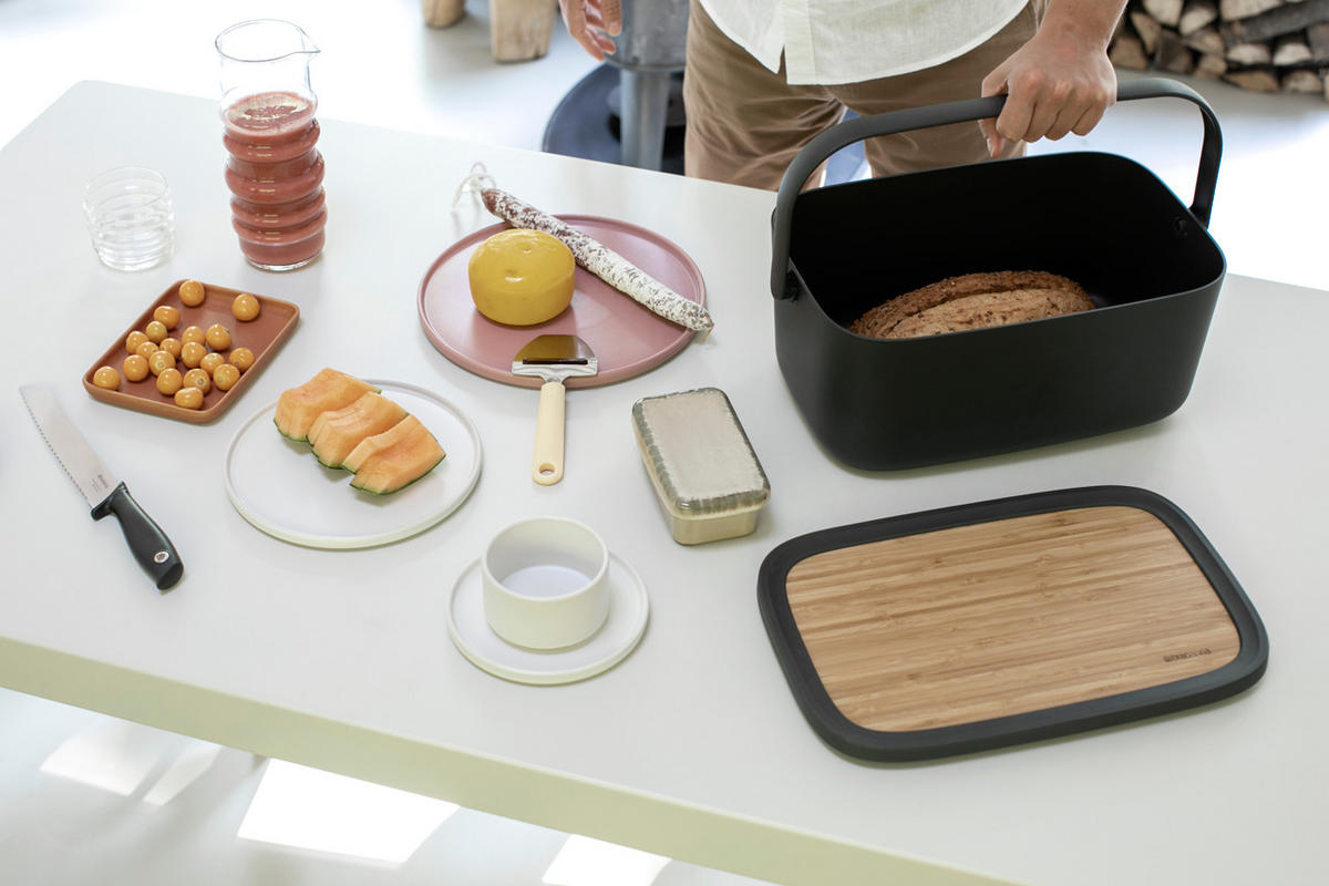 POSODA ZA KRUH   39.5/16.3/25.5 cm           - temno siva, Design, umetna masa/les (39.5/16.3/25.5cm) - Brabantia