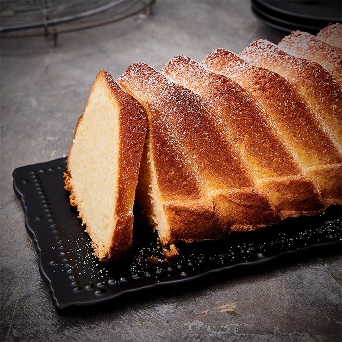 KASTENFORM  - Goldfarben, Design, Metall (27/10/14,5cm) - Birkmann