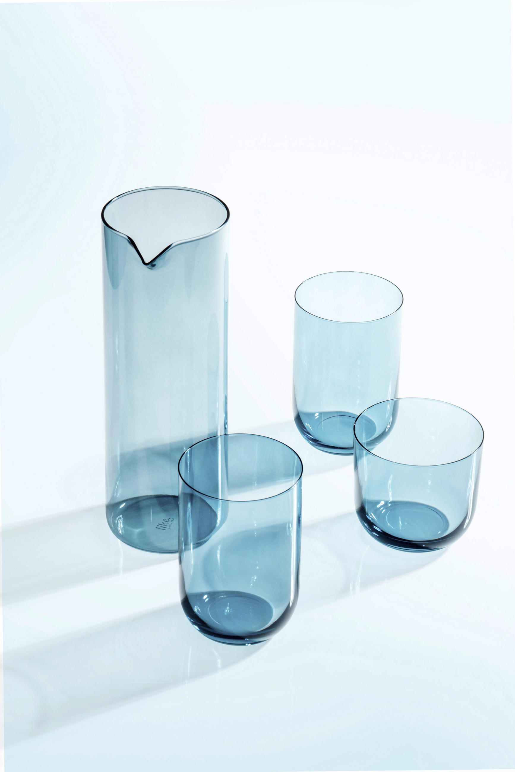 WASSERKARAFFE 1 L    - Pastellblau, MODERN, Glas (9,2/8,5/24,7cm) - like.Villeroy & Boch