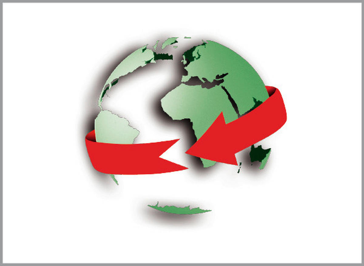 HAARTROCKNER - Weiss/Silberfarben, Modern, Kunststoff (18/11/7cm)