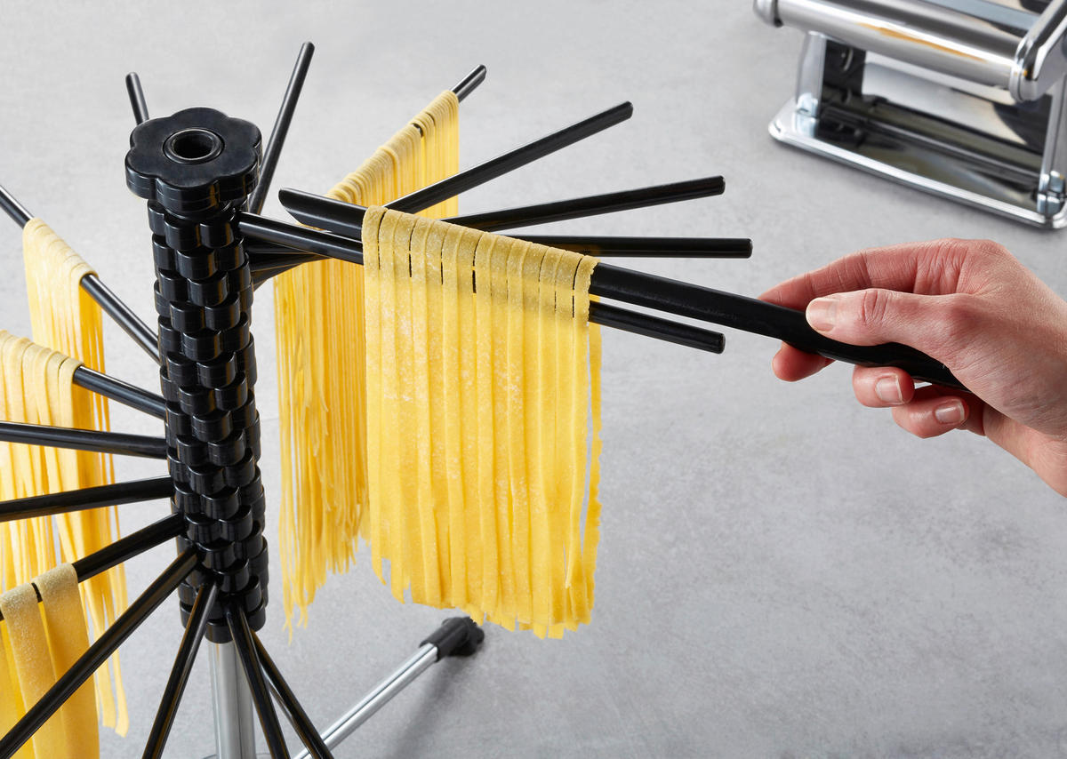 NUDELTROCKNER - Edelstahlfarben/Schwarz, Basics, Kunststoff/Metall (42,5cm) - Gefu