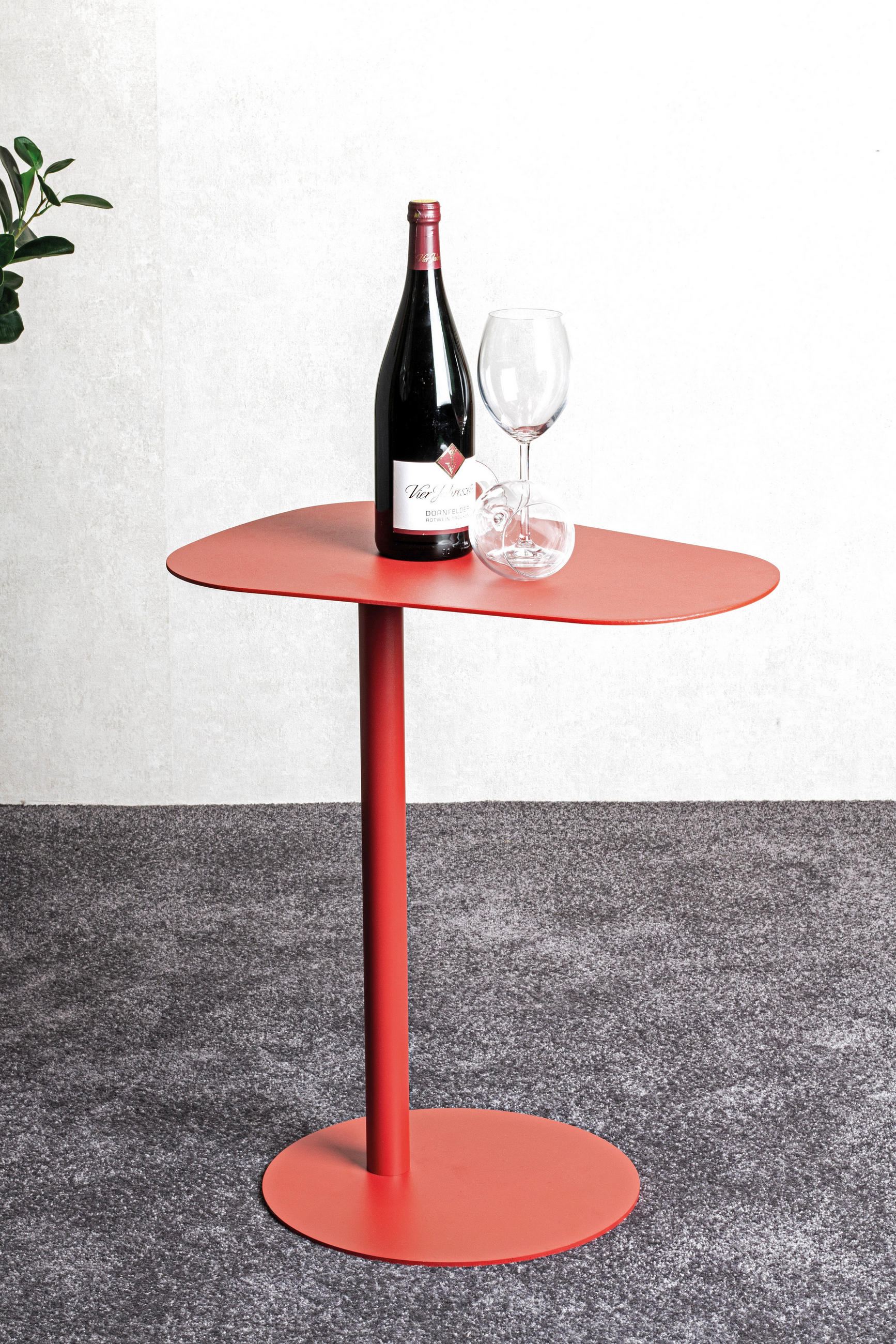 ODKLÁDACÍ STOLEK, červená - červená, Trend, kov (53/38/60cm)