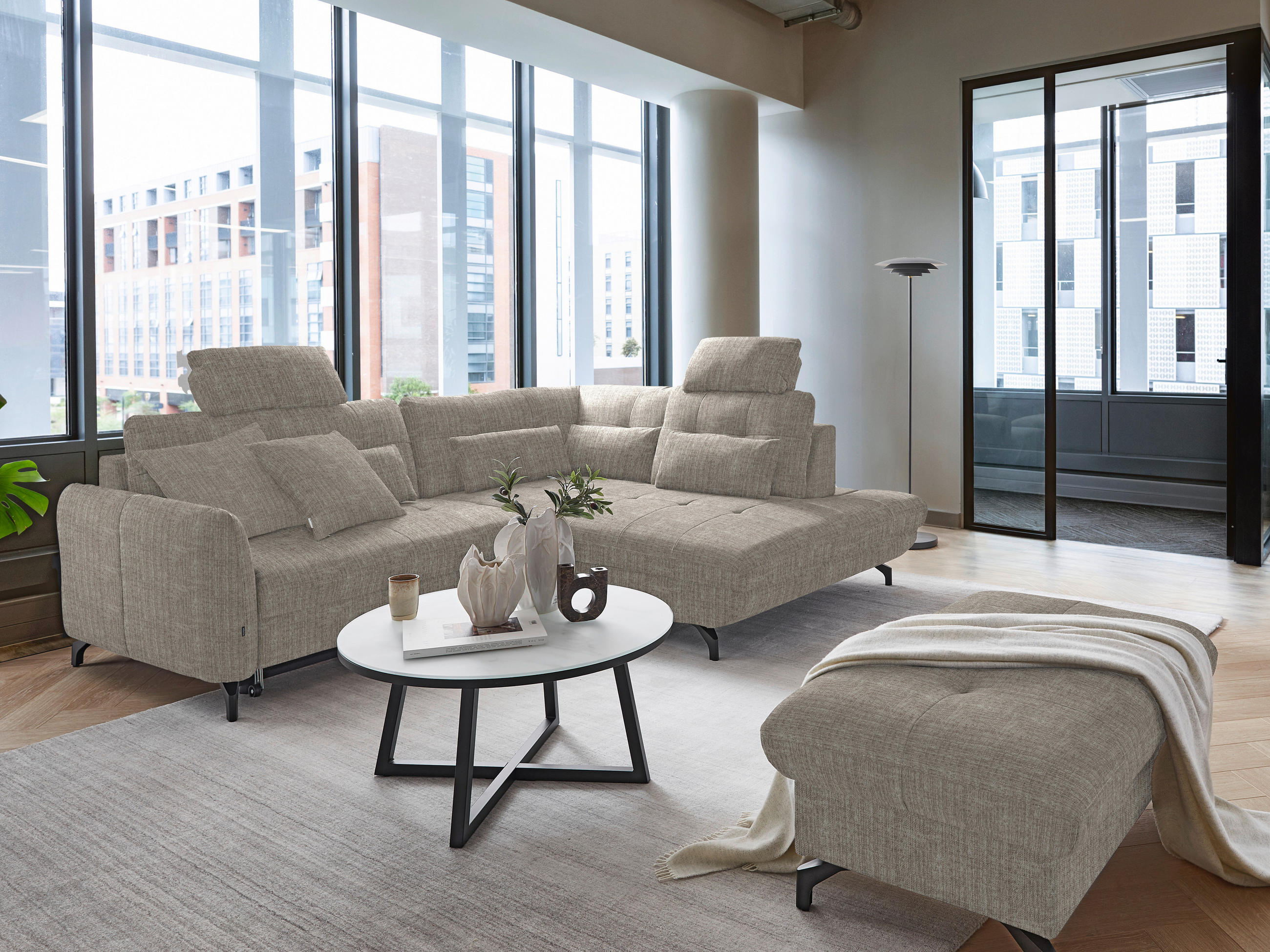 ECKSOFA in Flachgewebe, Leinenoptik Hellbraun  - Hellbraun/Schwarz, Modern, Textil/Metall (247/208cm) - Xora