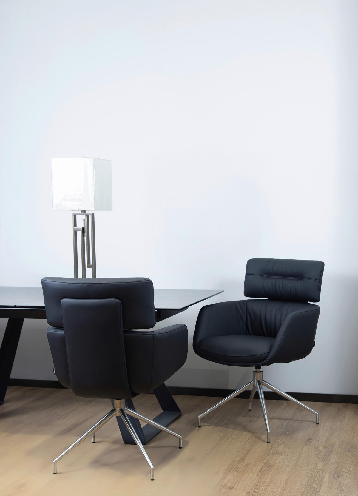 ARMLEHNSTUHL  Sitzfläche 360° drehbar, automatische Rückholfunktion  Echtleder  Schwarz, Edelstahlfarben  - Edelstahlfarben/Schwarz, Design, Leder/Metall (62/92/66cm) - Dieter Knoll