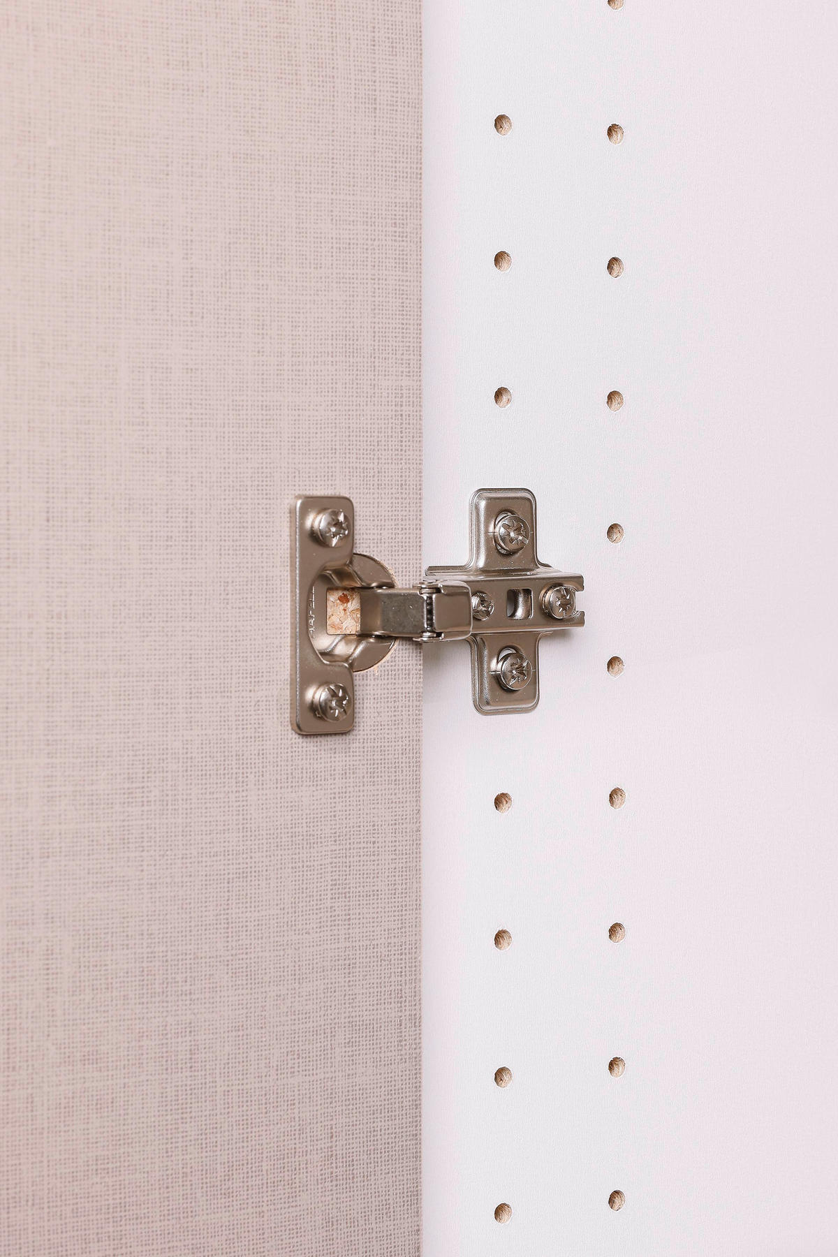 DREHTÜRENSCHRANK in Weiss, Eiche Artisan  - Weiss/Eiche Artisan, Basics, Holzwerkstoff (181/210/54cm) - Rauch Möbel