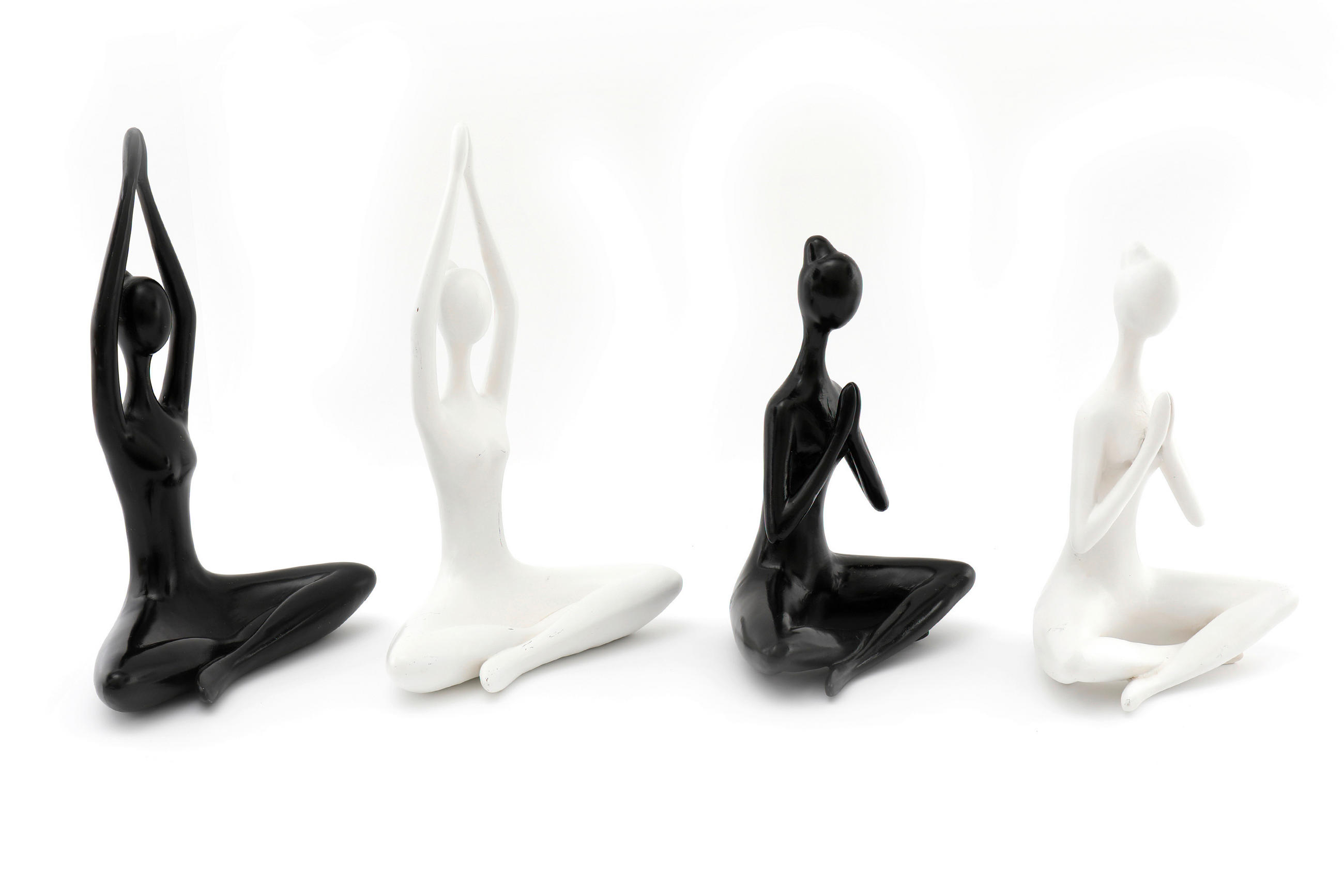 STATUETĂ FEMININĂ - alb/negru, Basics, plastic (22/34/11cm)