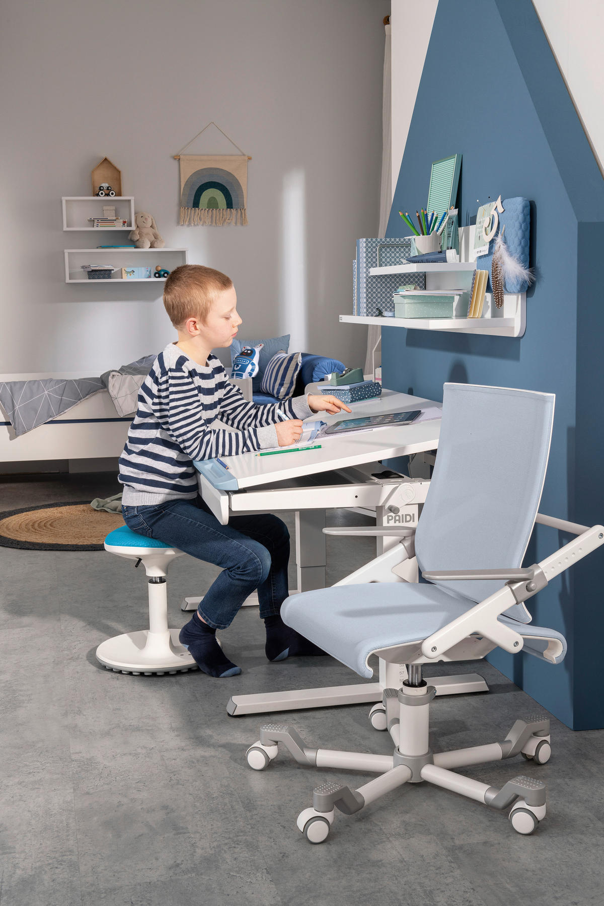 JUGENDSCHREIBTISCH 120/75/53-79 cm  in Weiss, Hellblau  - Weiss/Hellblau, Basics, Holzwerkstoff/Metall (120/75/53-79cm) - Paidi