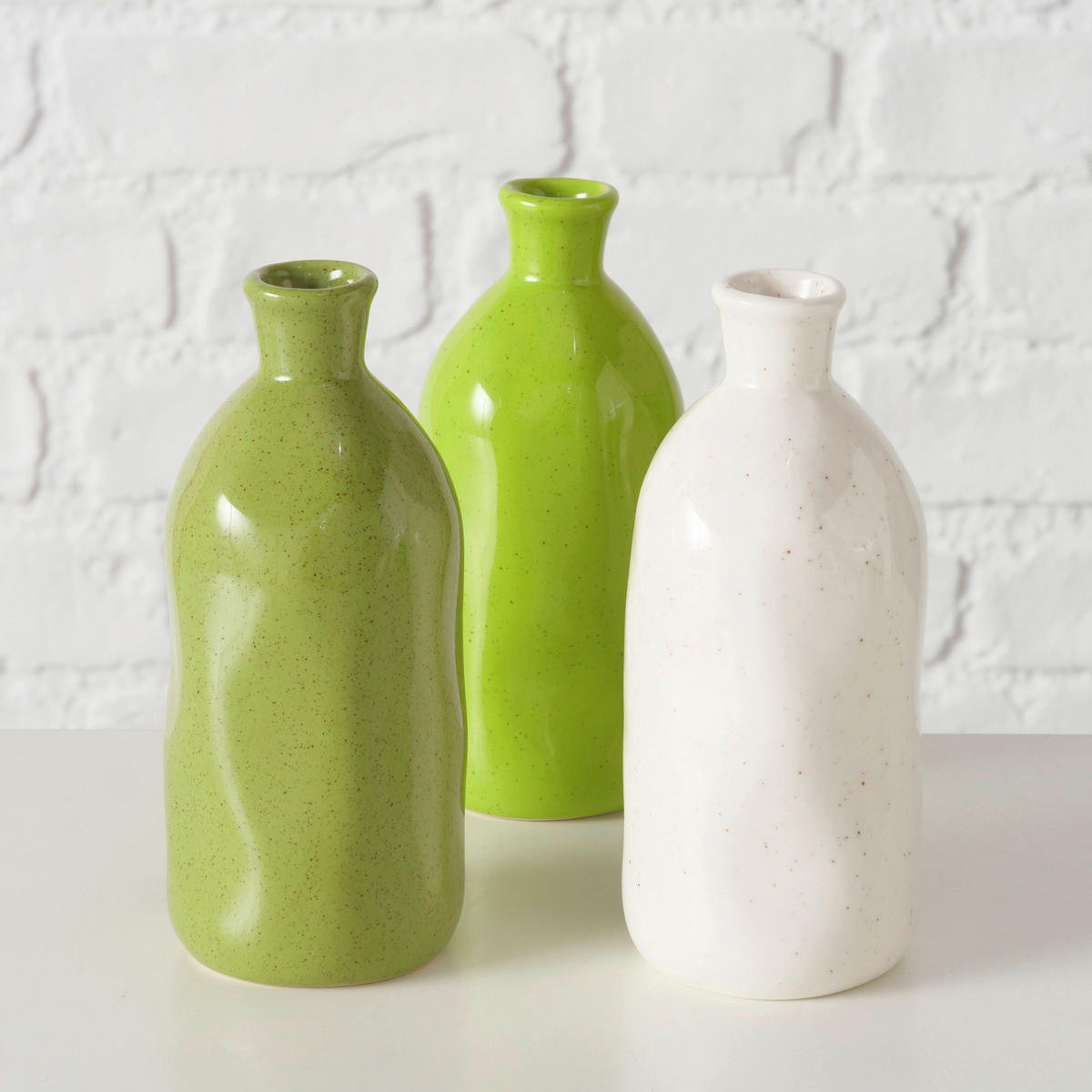 VAS 20 cm  - vit/grön, Klassisk, keramik (6,7/15cm)