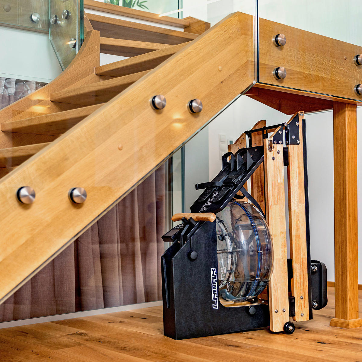 RODDMASKIN - ljusbrun/svart, Klassisk, metall/trä (205/52/56cm) - Atrigo