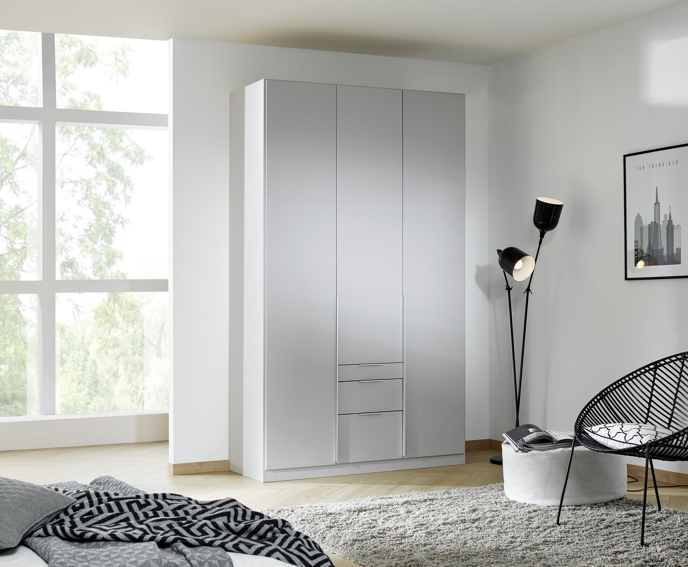 DREHTÜRENSCHRANK 136/229/54 cm 3-türig Hellgrau  - Hellgrau/Alufarben, MODERN, Holzwerkstoff (136/229/54cm) - Rauch Möbel