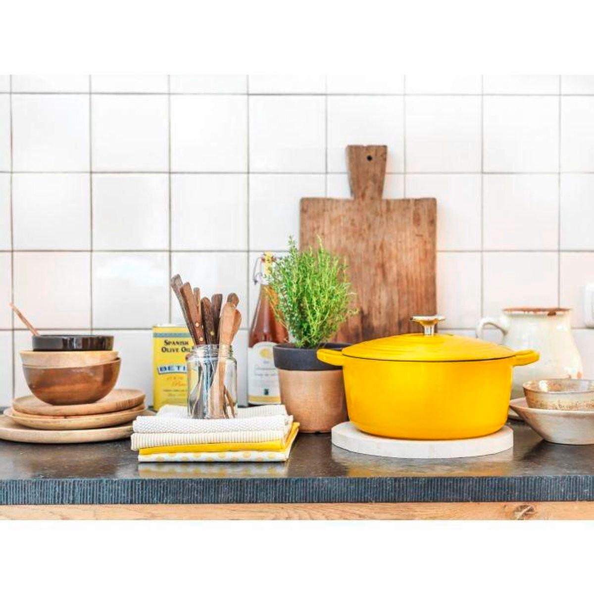 PLITKA ŠERPA  6.7 l  - žuta/crvena, Osnovno, metal (28cm)