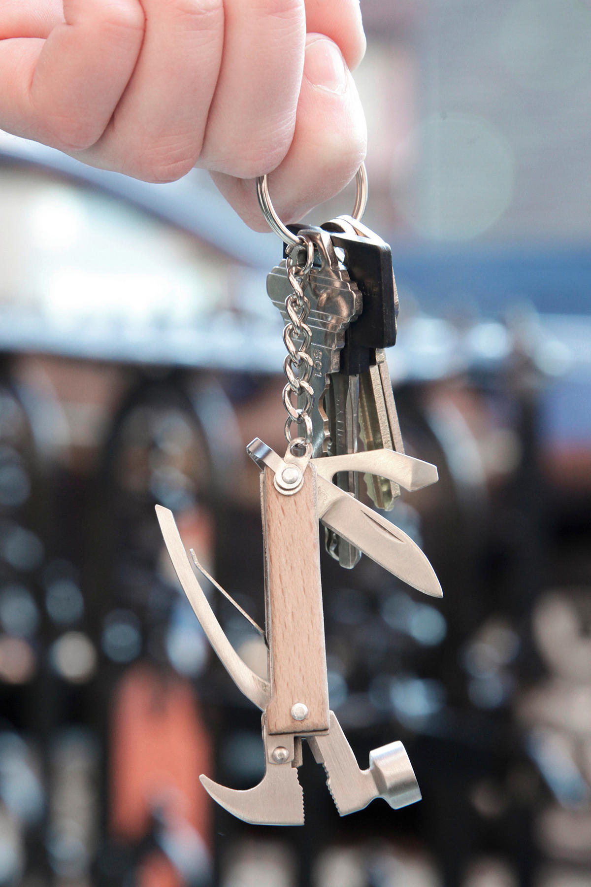 PRÍVESOK NA KĽÚČE - farba buka/strieborná, Konventionell, kov/drevo (13/3,5/2cm) - Kikkerland