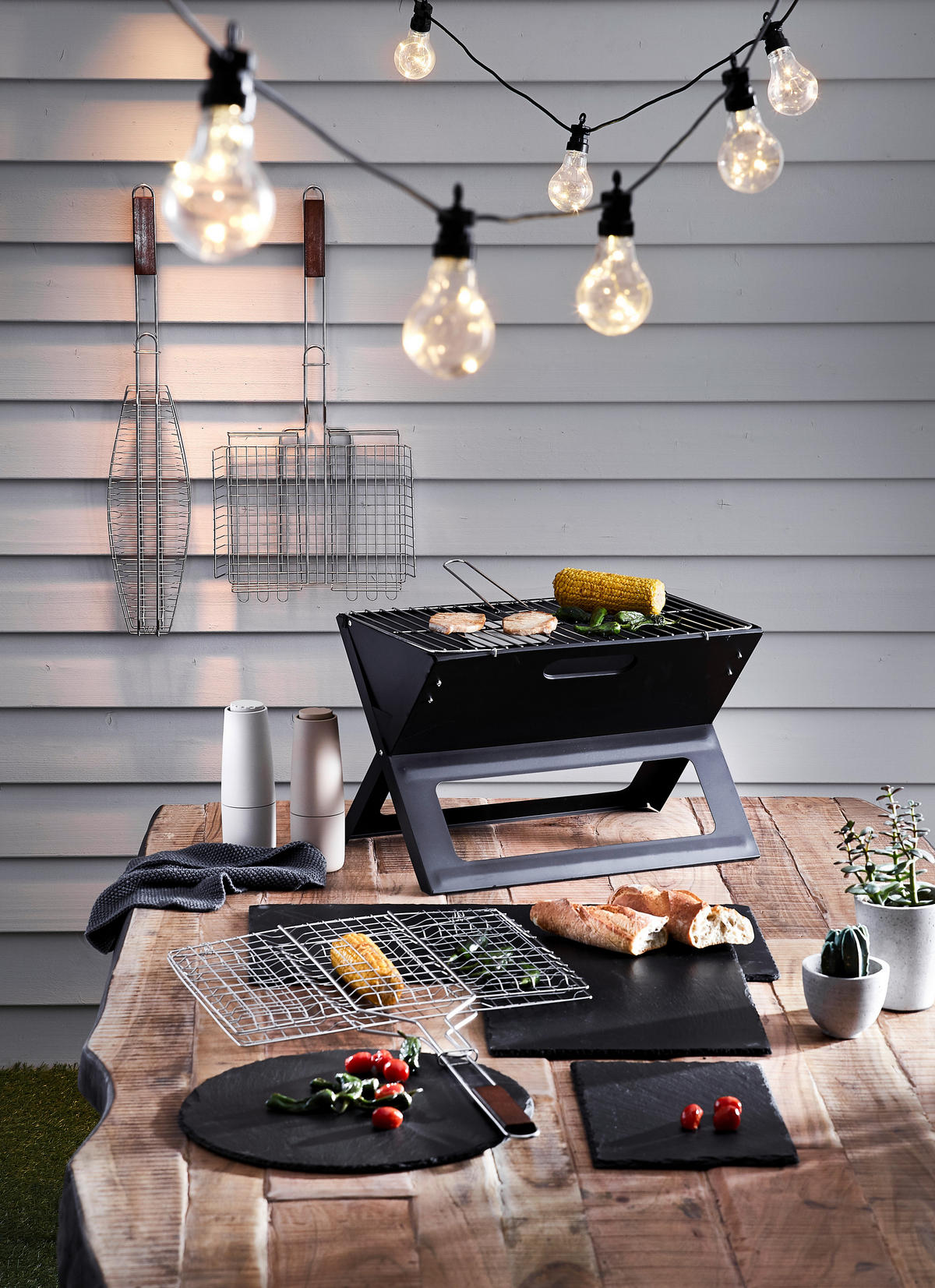 HOLZKOHLEGRILL  Schwarz  - Schwarz, Basics, Metall (44/30,5/30,5cm) - Landscape