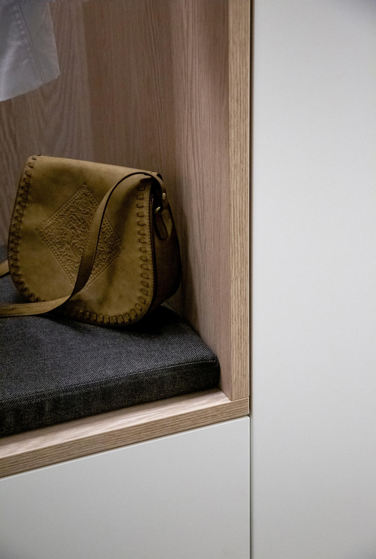 GARDEROBE 7-teilig  in 250/233/59 cm  - Eichefarben/Weiß, Design, Holzwerkstoff/Textil (250/233/59cm) - Moderano
