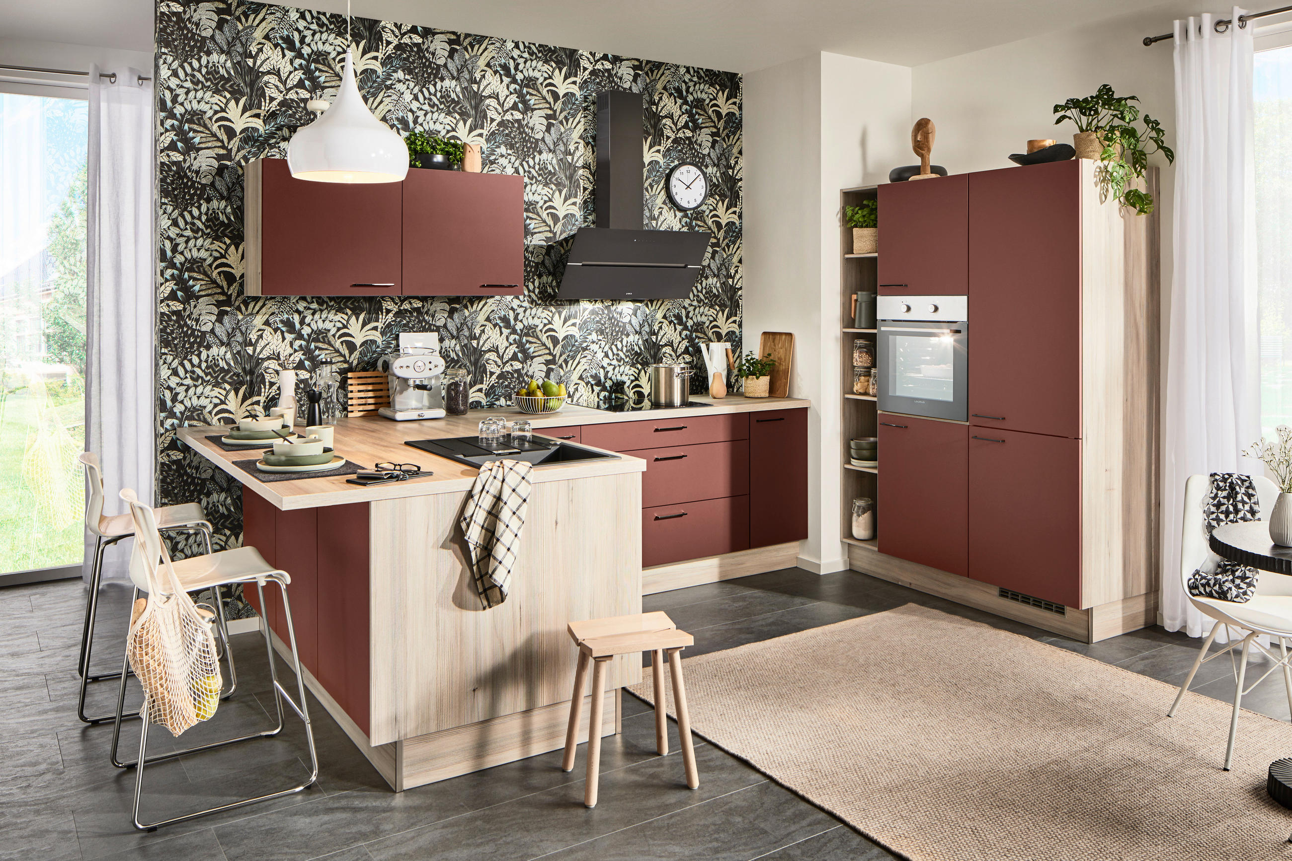 ECKKÜCHE  in Rot, Tannenholzfarben  - Rot/Tannenholzfarben, Design, Holzwerkstoff/Metall (121,6/280/150cm) - Xora