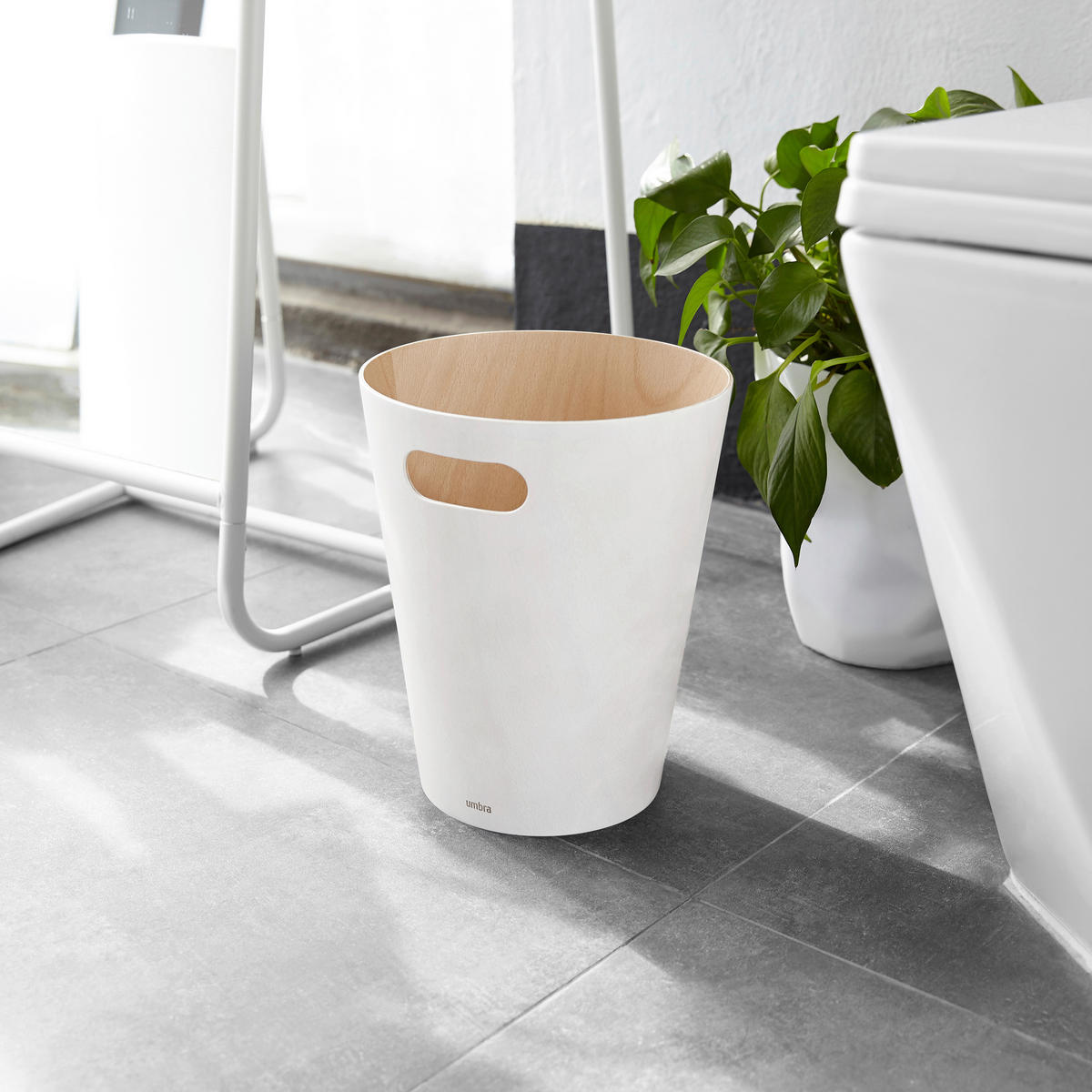 KOŠ ZA PAPIR  7,5 l   Woodrow  - bijela/prirodne boje, Basics, drvo (23/28/23cm) - Umbra