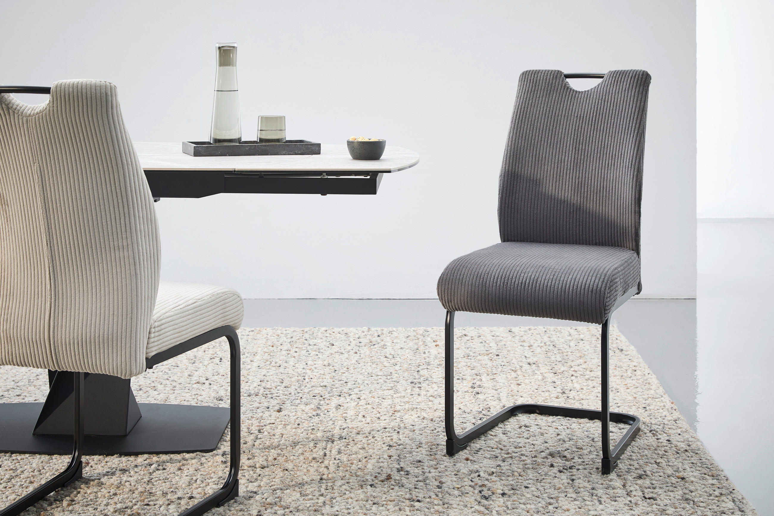 SCHWINGSTUHL  in Eisen Cord  - Anthrazit/Schwarz, Design, Textil/Metall (43/97/57cm) - home24