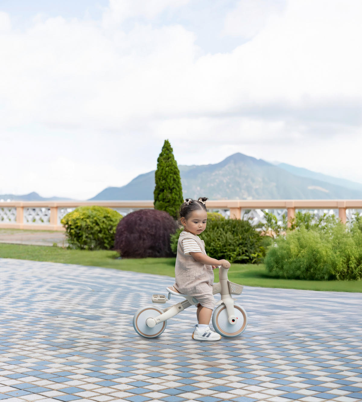 DREIRAD LEARNING TRIKE 2in1 PLUS ECO  - Taupe, Basics, Kunststoff (62.2/42,1/84,3kg) - GLOBBER