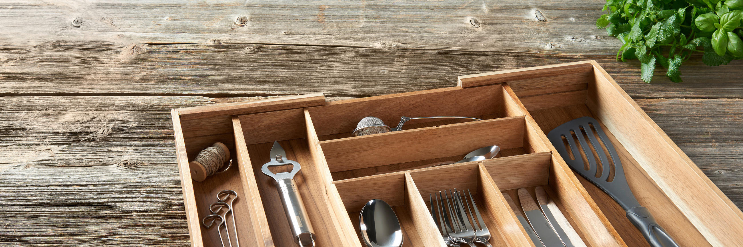 BESTECKBOX - Akaziefarben, Basics, Holz (35/43/6cm) - Homeware Profession.