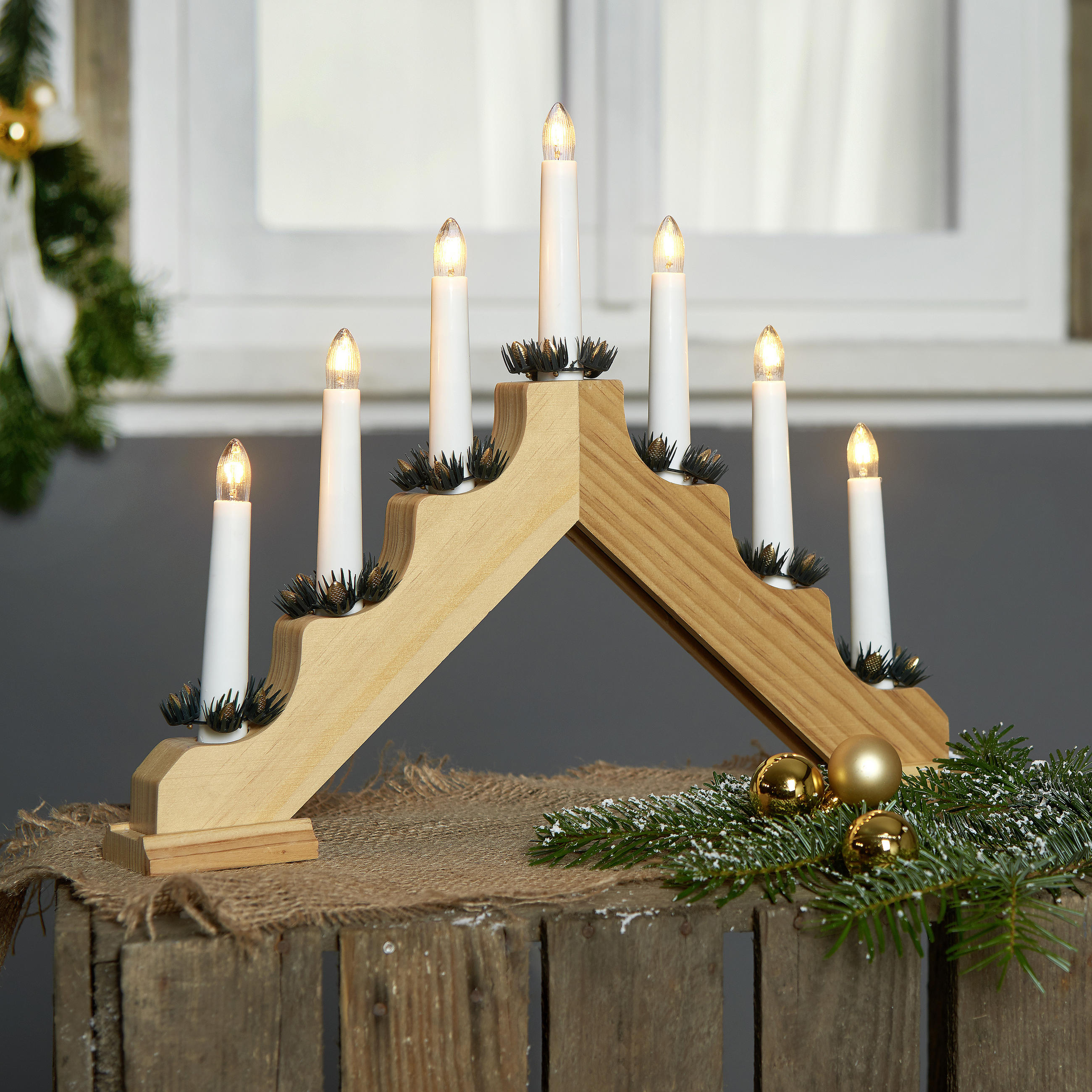Adventsljusstake - vit/naturfärgad, Klassisk, trä/plast (40/30/6cm)