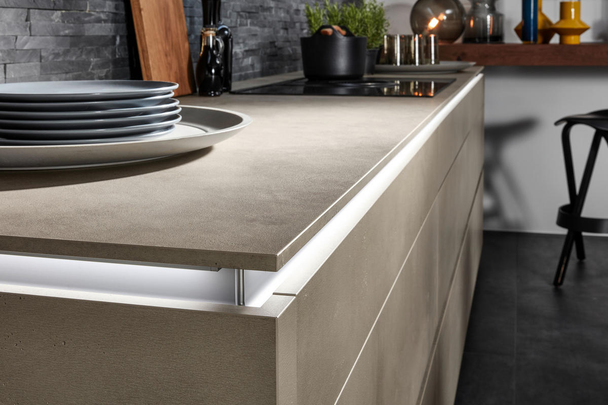 EINBAUKÜCHE PORTLAND  - Nussbaumfarben/Grau, Design, Holzwerkstoff/Stein - Nolte Küchen