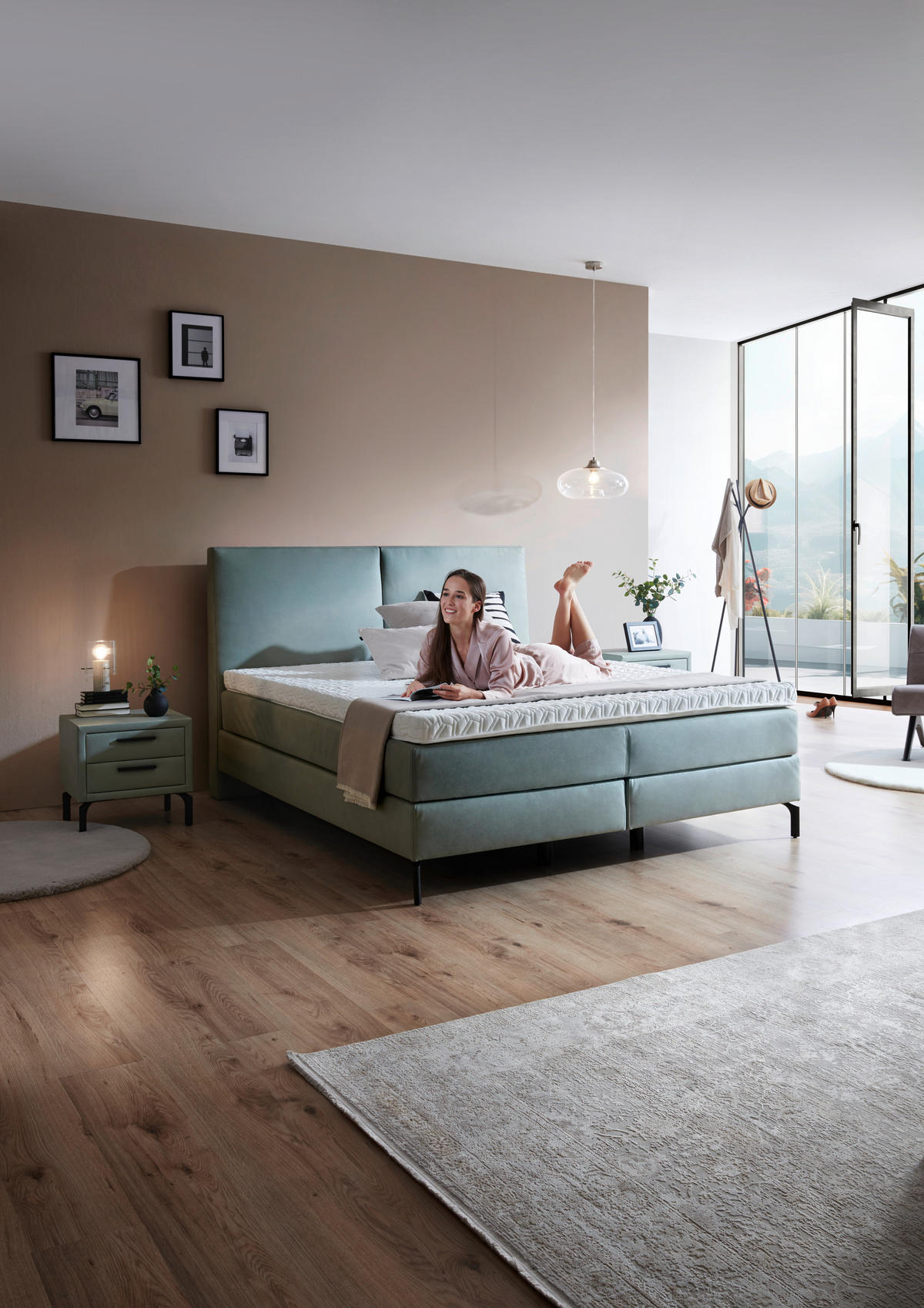 BOXSPRINGBETT 180/200 cm  in Jadegrün  - Jadegrün/Schwarz, KONVENTIONELL, Textil/Metall (180/200cm) - Dieter Knoll
