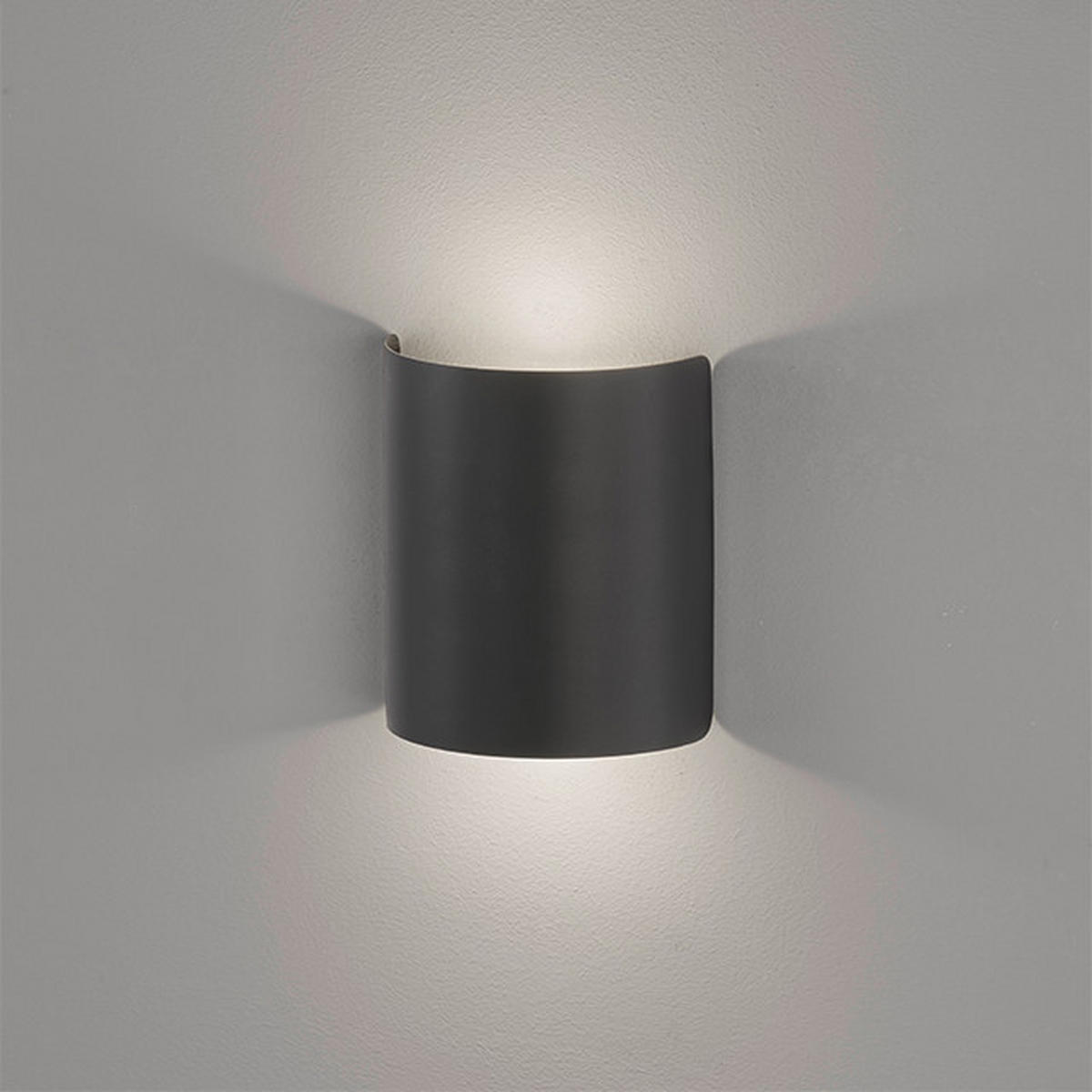 LED-WANDLEUCHTE Halv 12/15/6,5 cm   - Schwarz, Design, Metall (12/15/6,5cm) - Fischer & Honsel