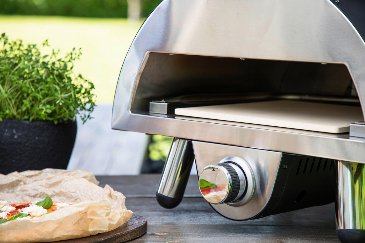 PIZZAOFEN  - Schwarz, KONVENTIONELL, Metall (52/39/49cm) - Gardenson