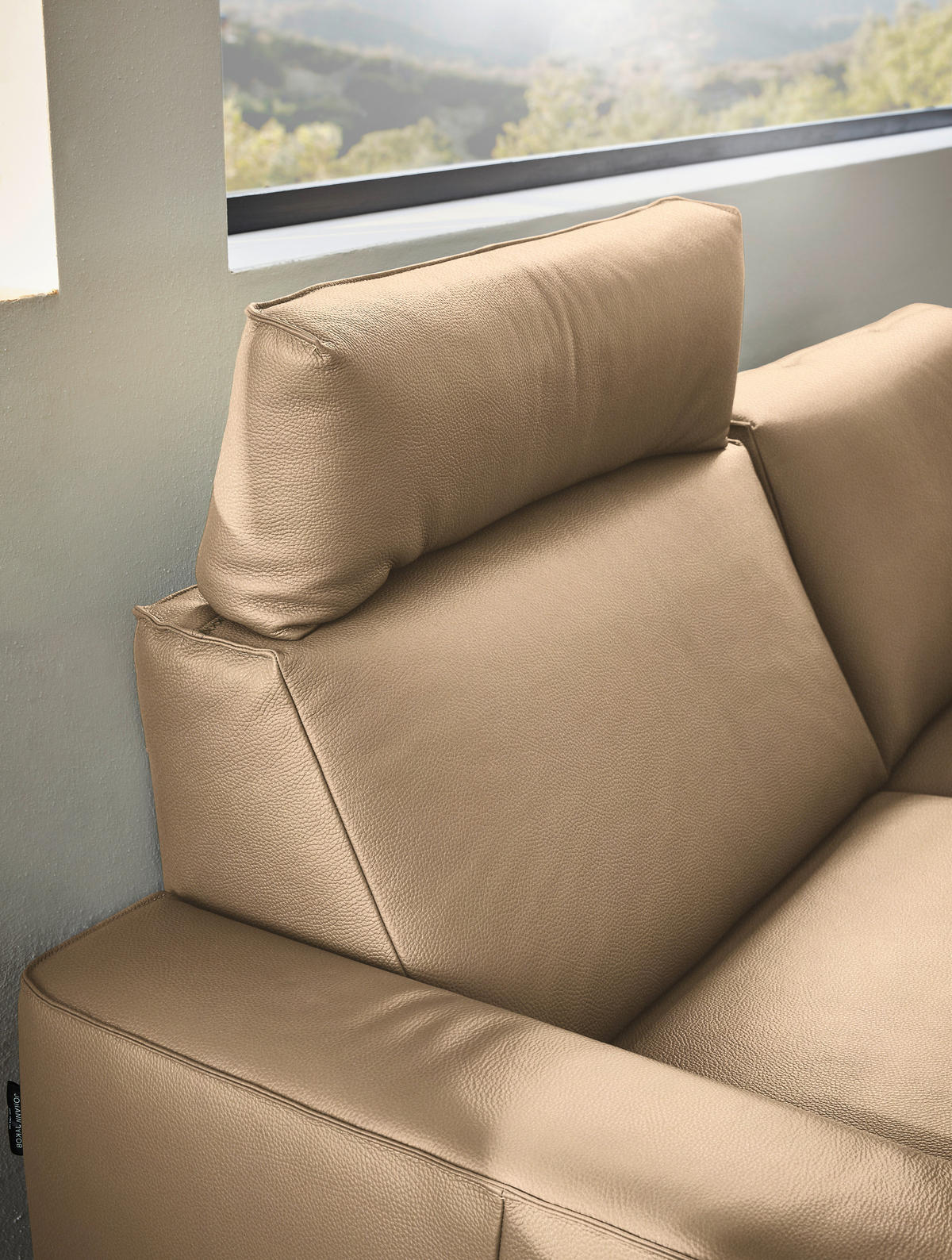 2,5-SITZER in Echtleder Beige  - Beige/Schwarz, Design, Leder/Metall (200/102/92cm) - Johann Jakob