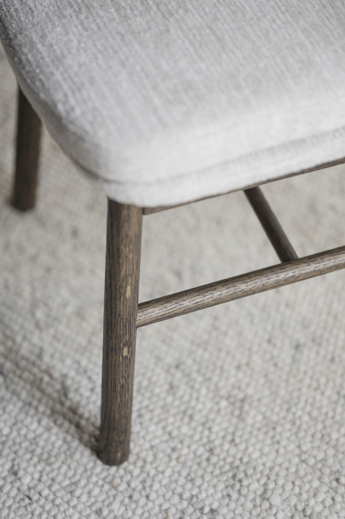 STOL bouclé  - beige/mörkbrun, Klassisk, trä/textil (49/84/58cm) - Rowico