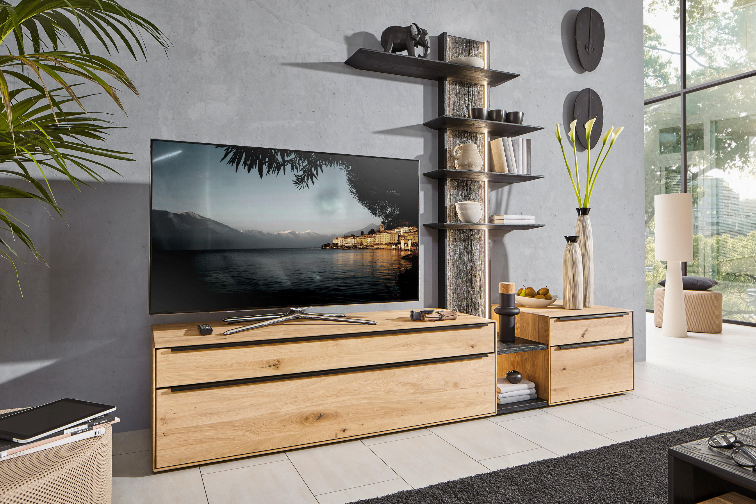 WOHNWAND  in Schwarz, Eichefarben  246/205,5/53,7 cm  - Eichefarben/Anthrazit, Natur, Glas/Holz (246/205,5/53,7cm) - Valnatura