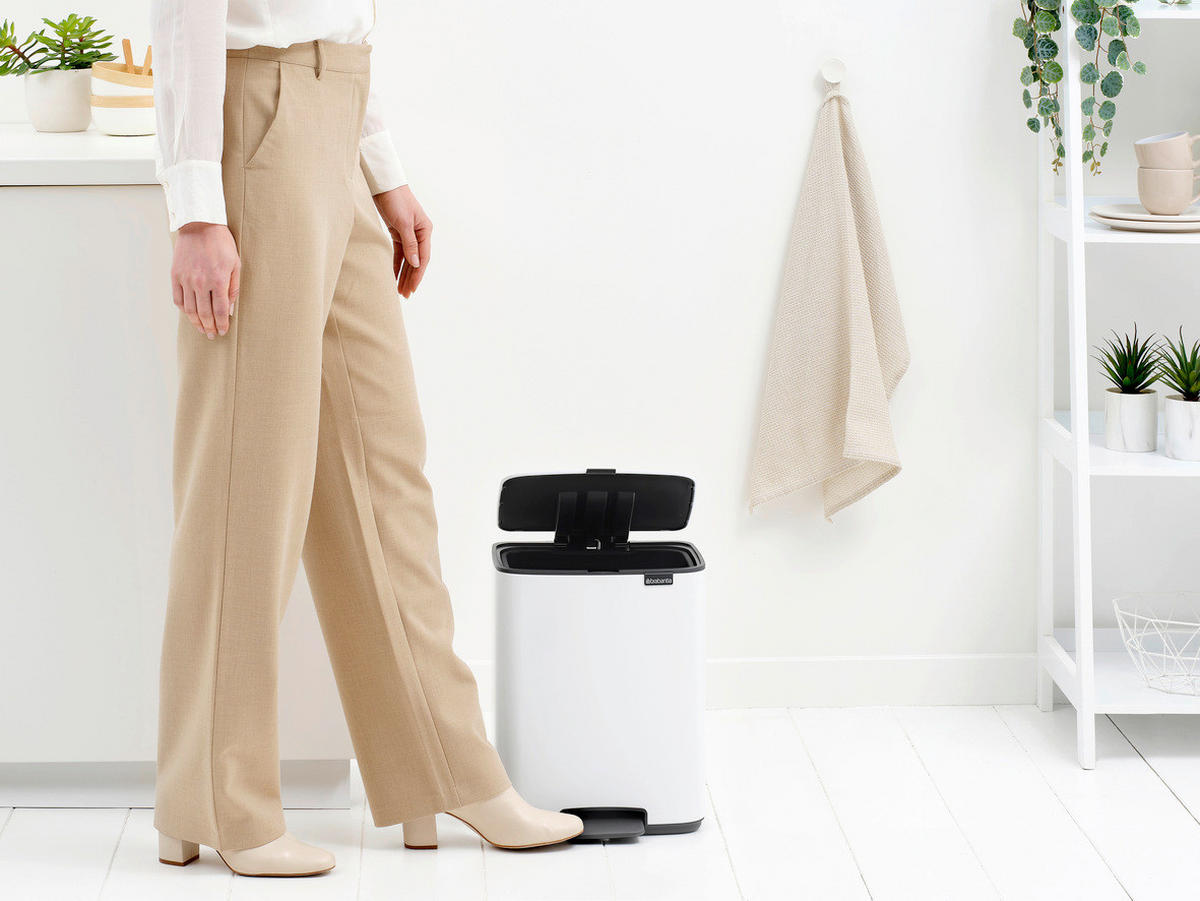 KOŠ S NOŽNOM PAPUČICOM  12 l  Bo  - bijela/antracit, Design, metal/plastika (29/36,5/25,5cm) - Brabantia